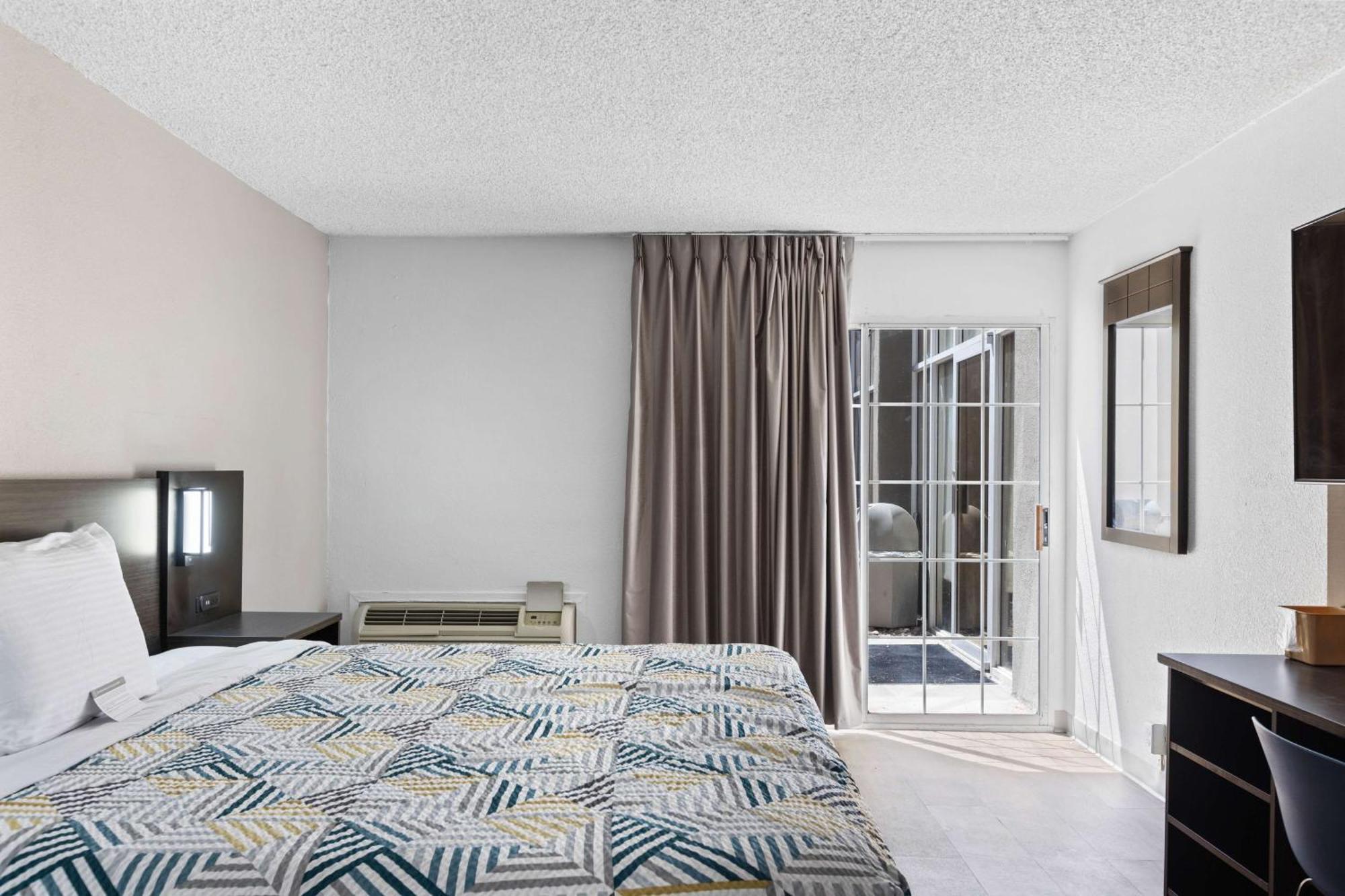 King Room - Non-Smoking/ First Floor