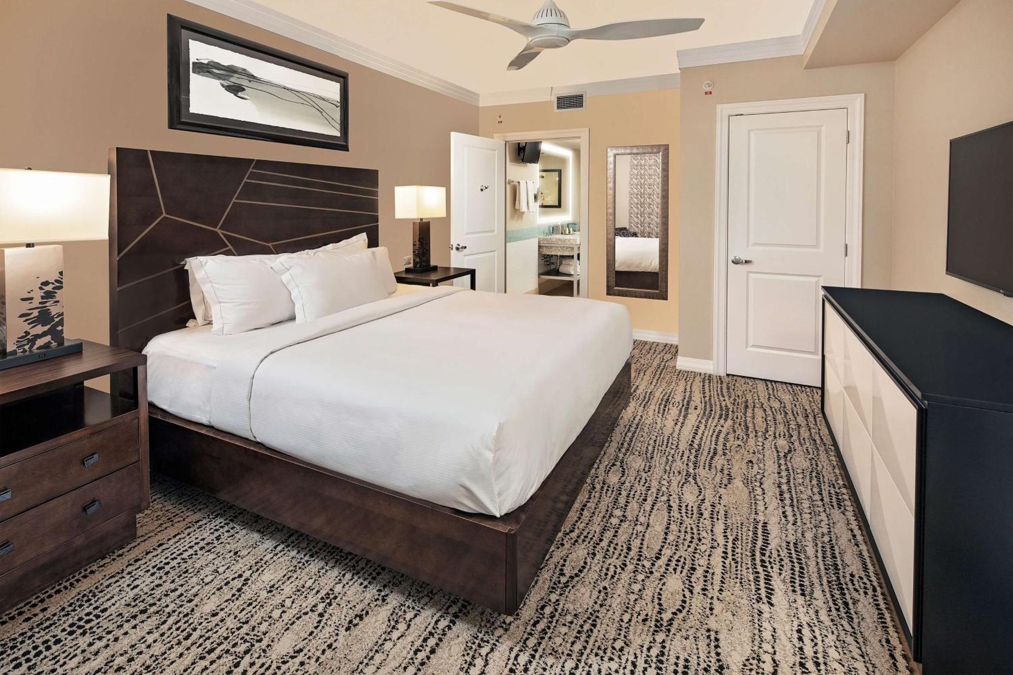 Penthouse Suite with Balcony