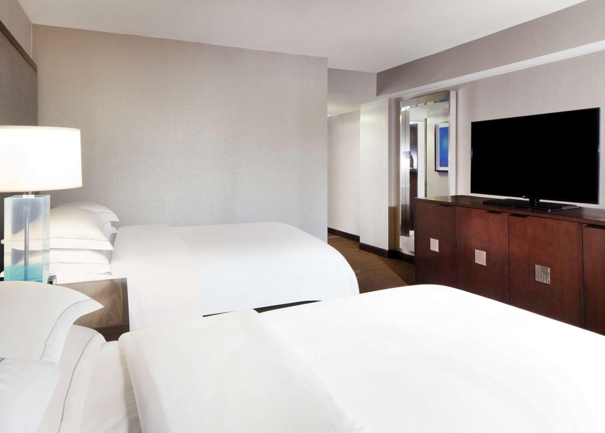 Double Room with Two Double Beds - Mobility Access