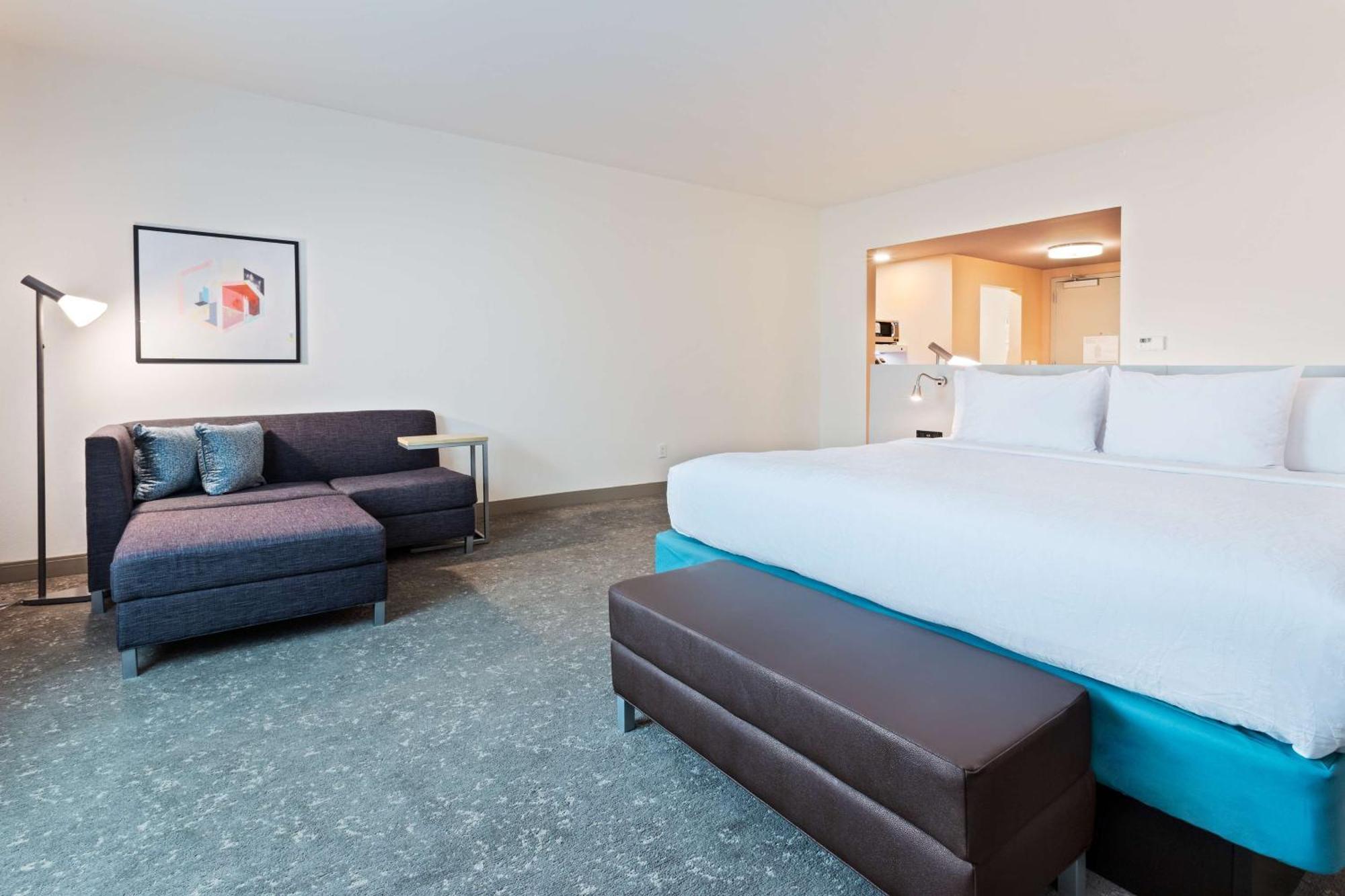 Premium King Room