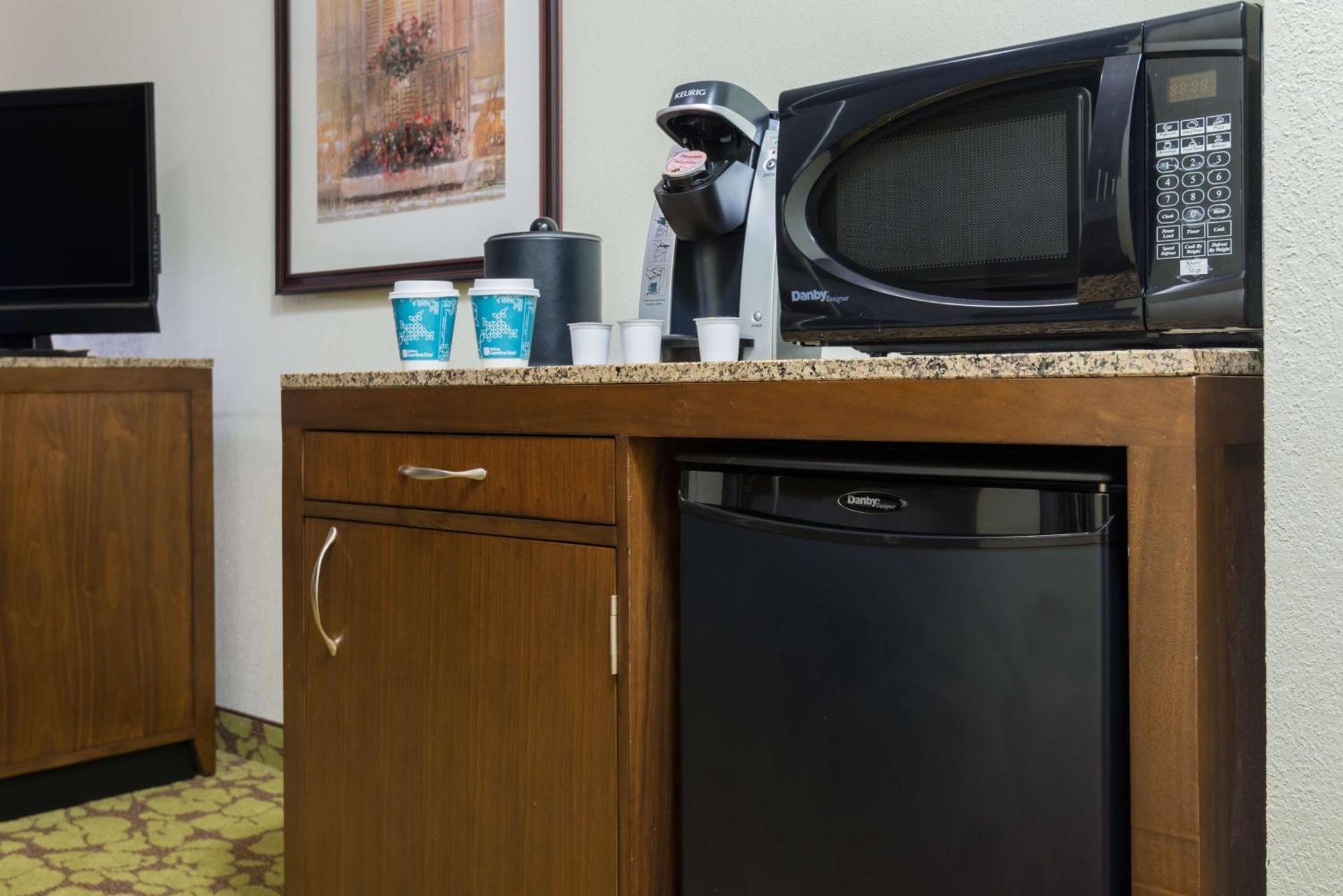 Double Room with Two Double Beds - Mobility Access