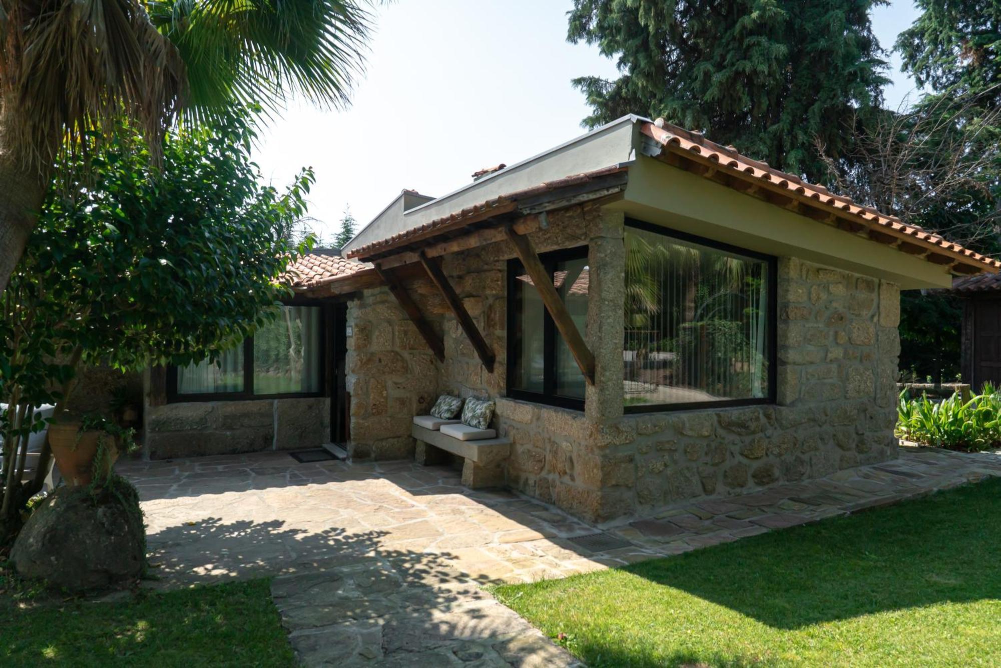 Villa com 2 Quartos