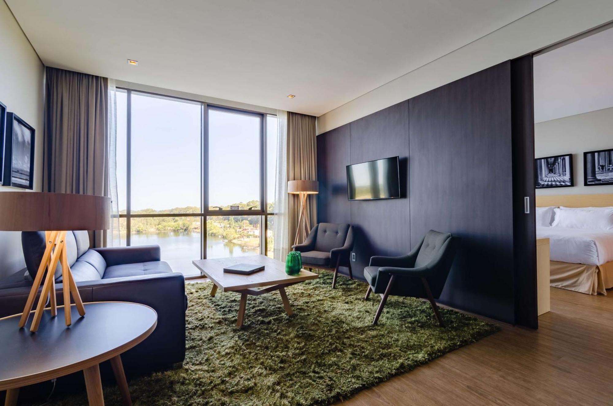 Suite with Lake View