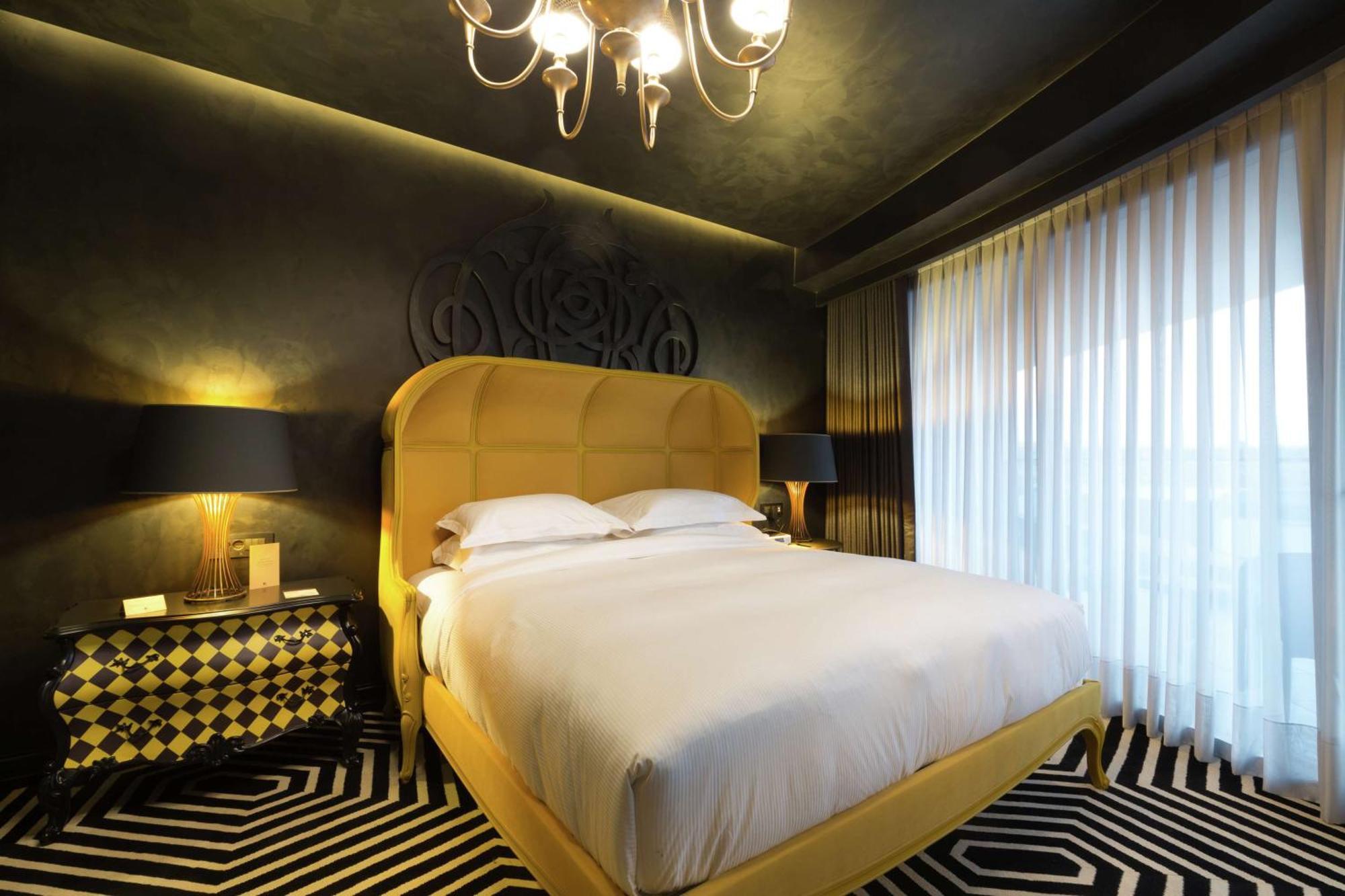 Deluxe Zimmer mit Kingsize-Bett
