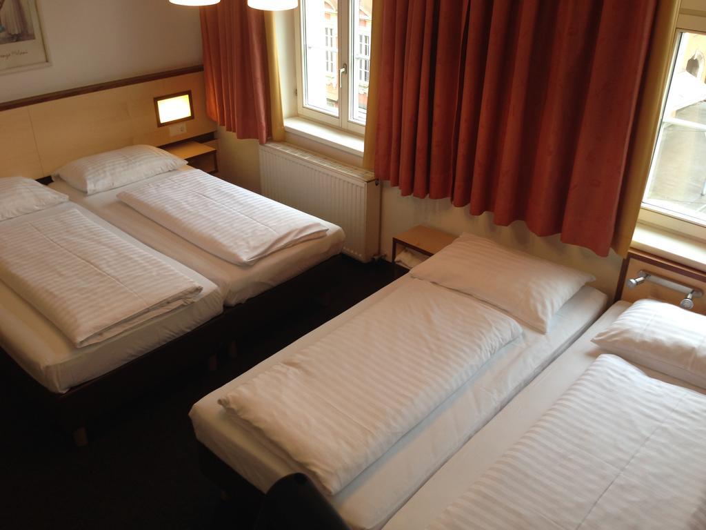 Economy Quadruple Room
