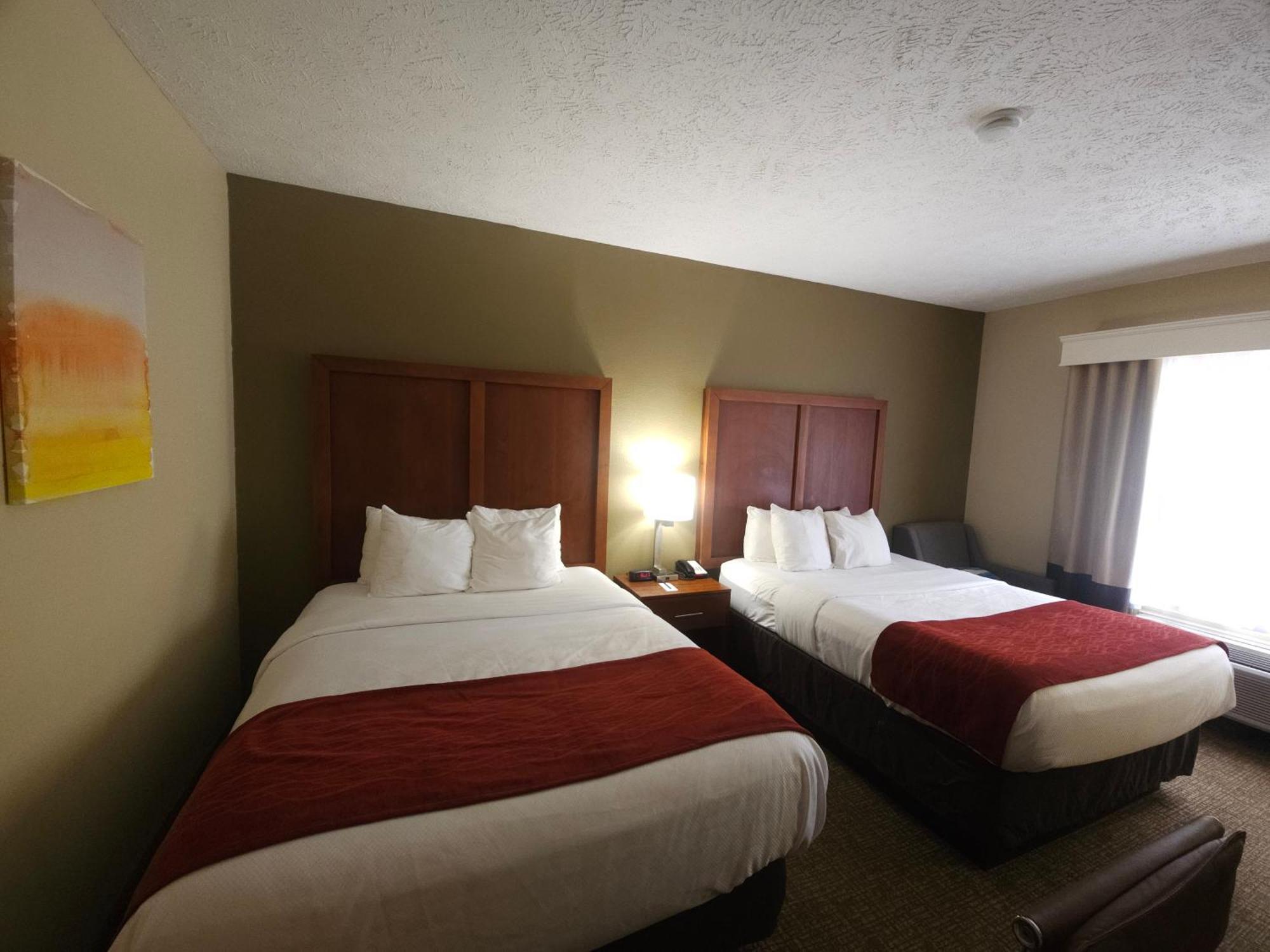 Queen Room with Two Queen Beds - Non Smoking