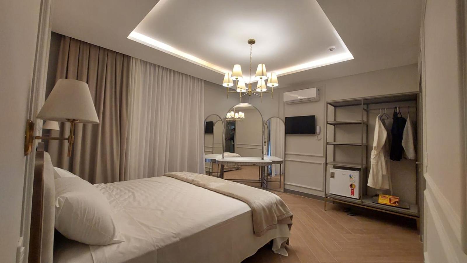 Suíte com Cama King-size e Varanda