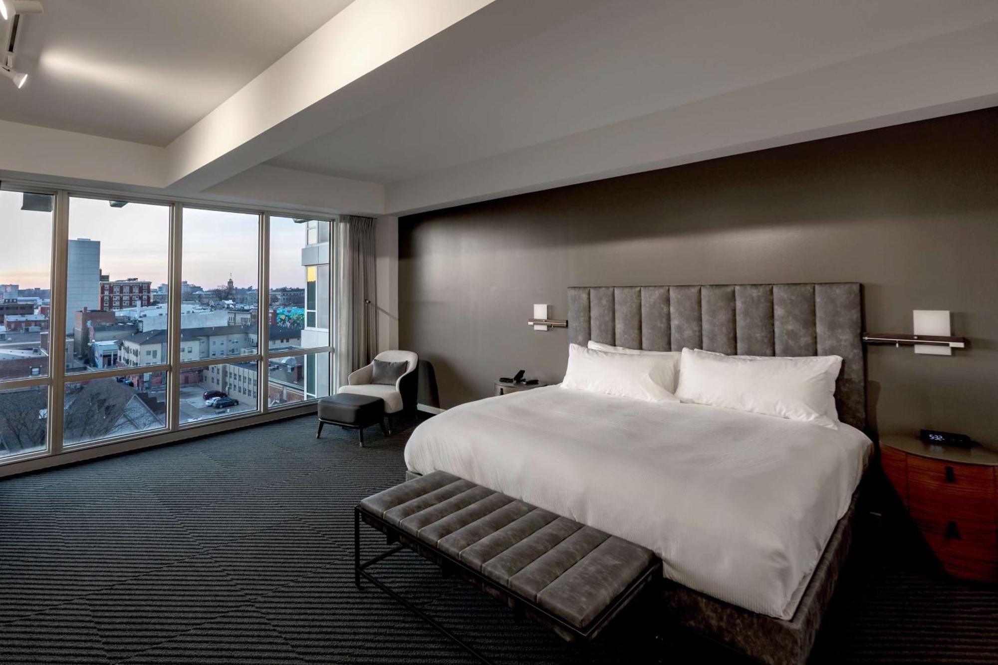 Standard King Room
