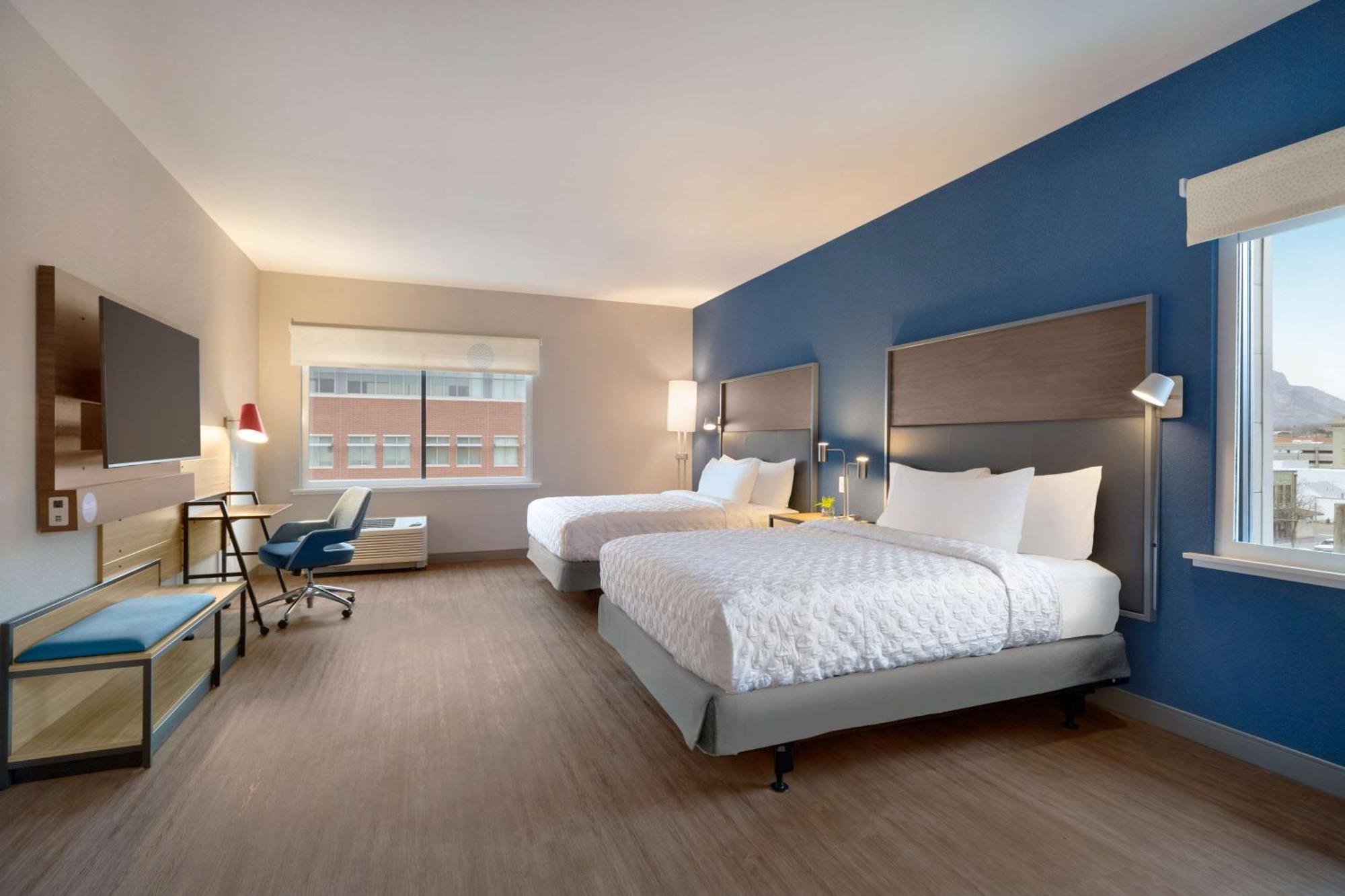 Queen Room with Two Queen Beds - Mobility and Hearing Access