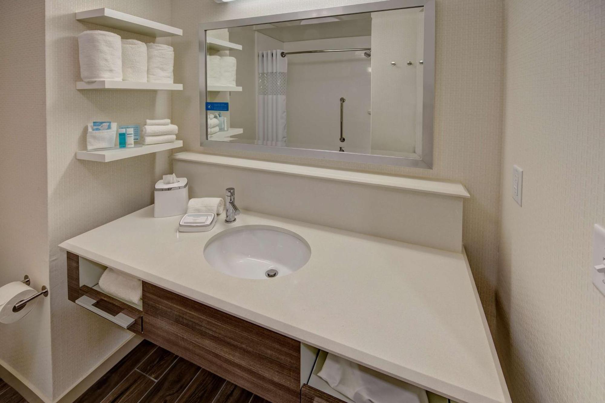 Queen Studio Suite with Two Queen Beds - Non-Smoking