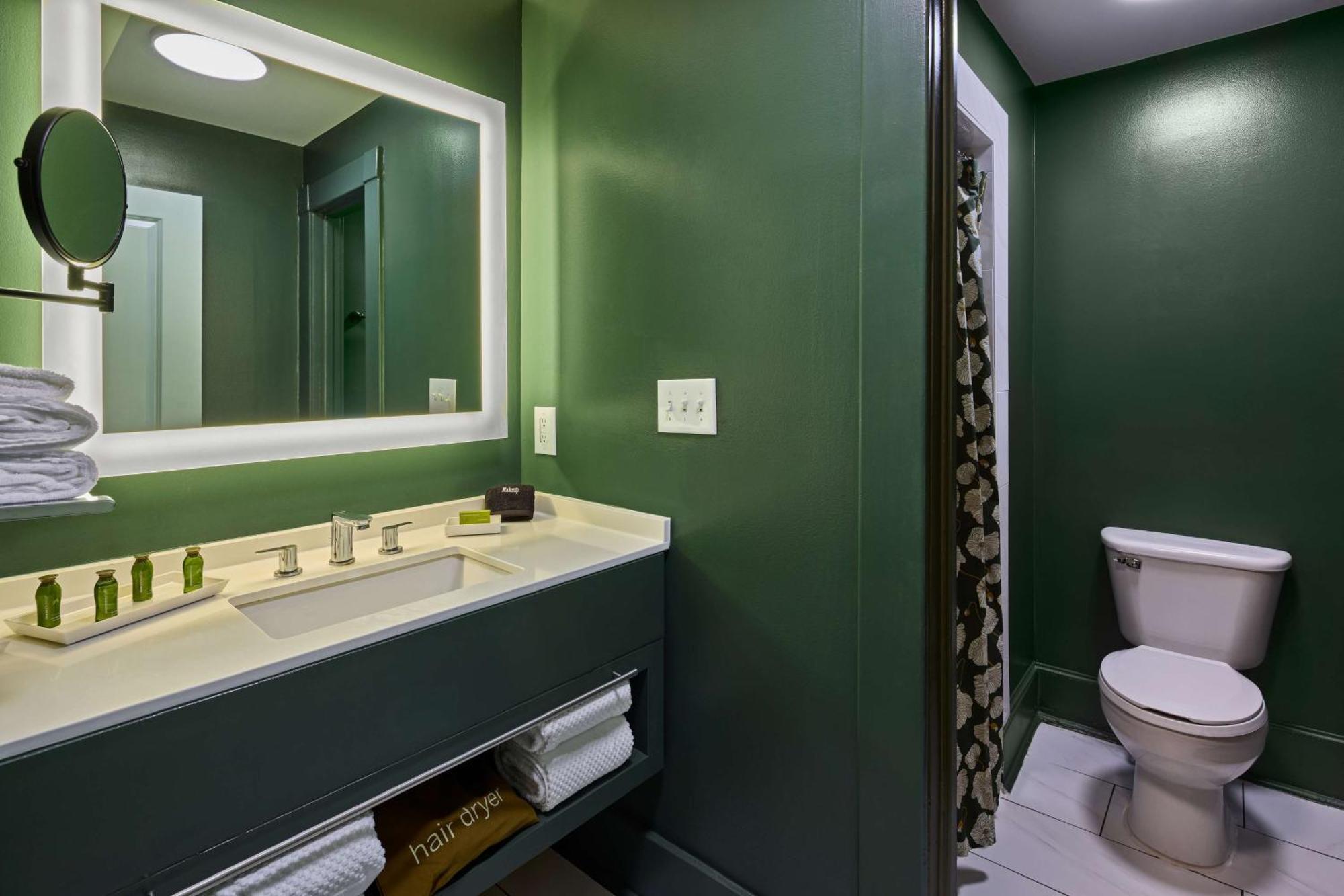 Superior King Room