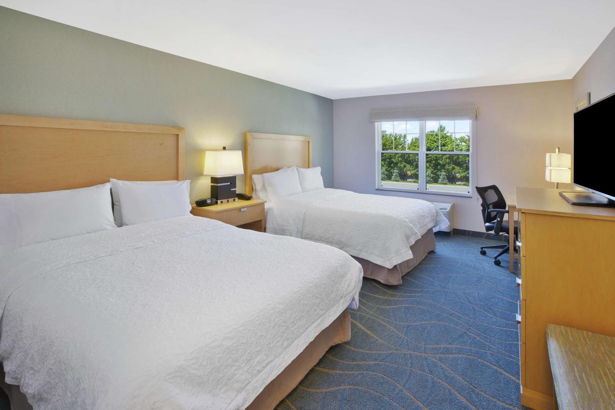 Queen Room with Two Queen Beds - Non-Smoking
