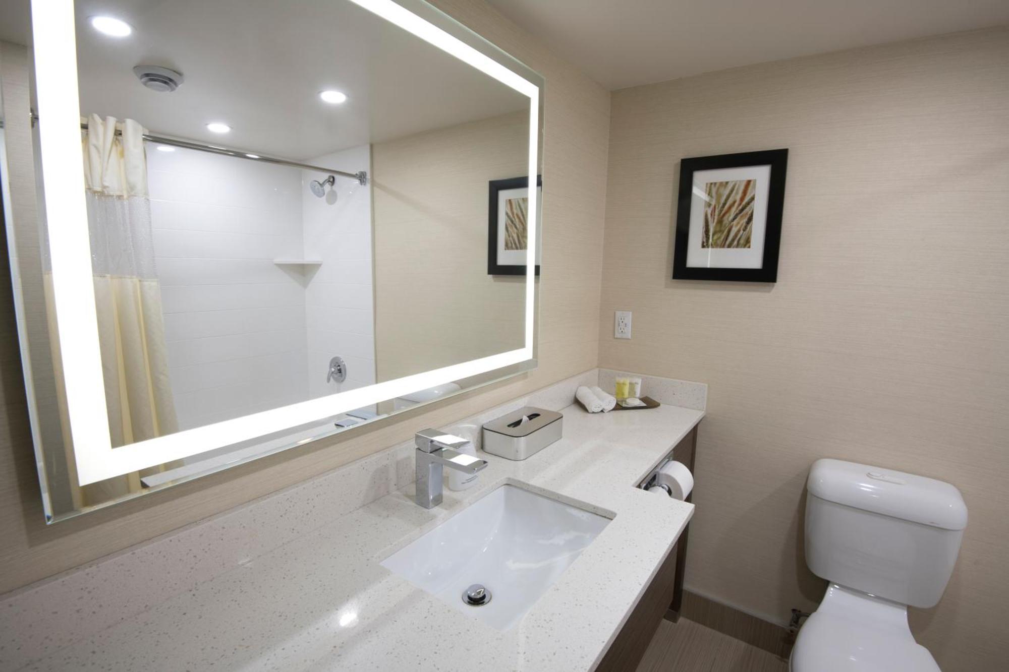 Premier Room, 2 Queen Beds,1558247455:JPEG