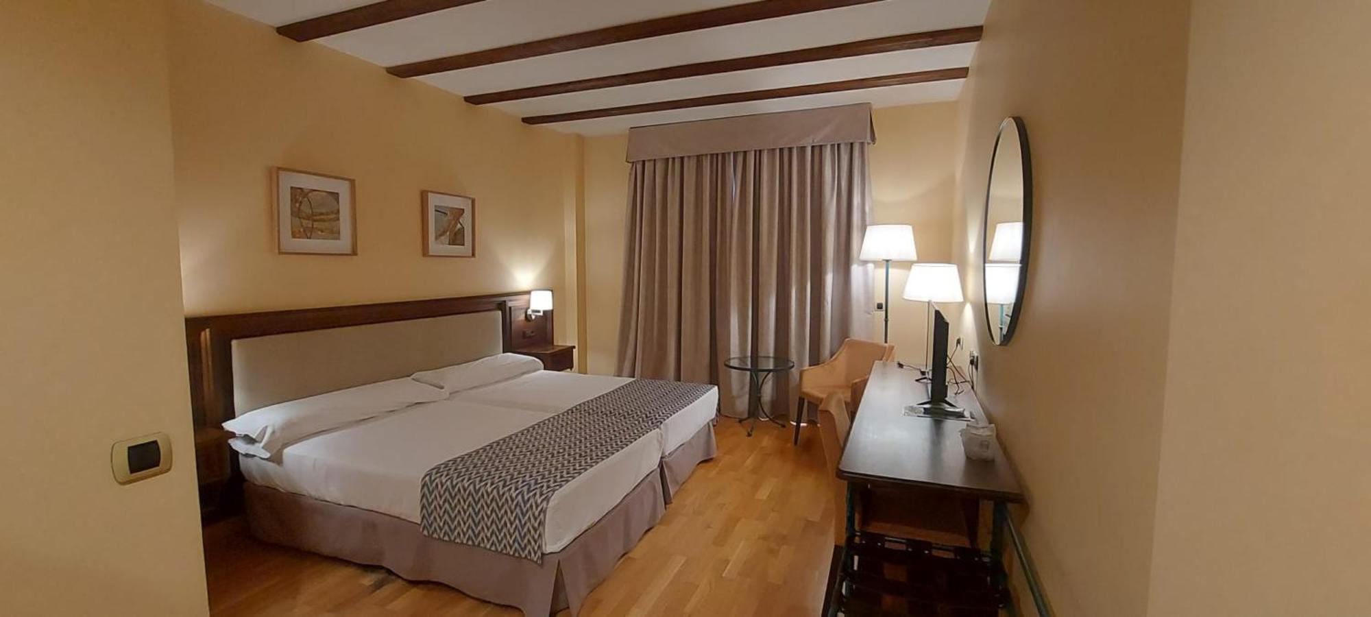 Double or Twin Room,1516504804:JPEG