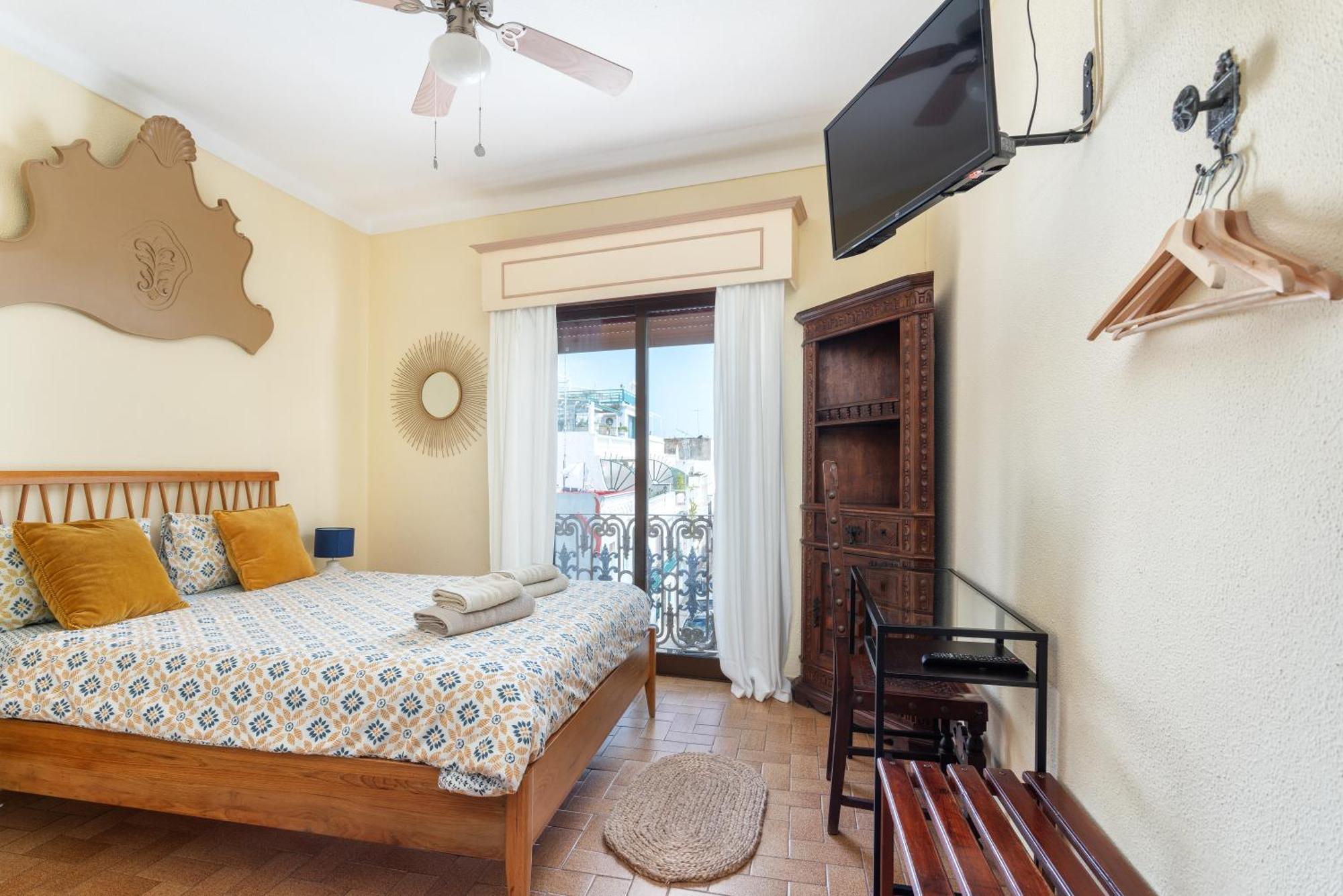 Double Room with Balcony,1559643940:JPEG
