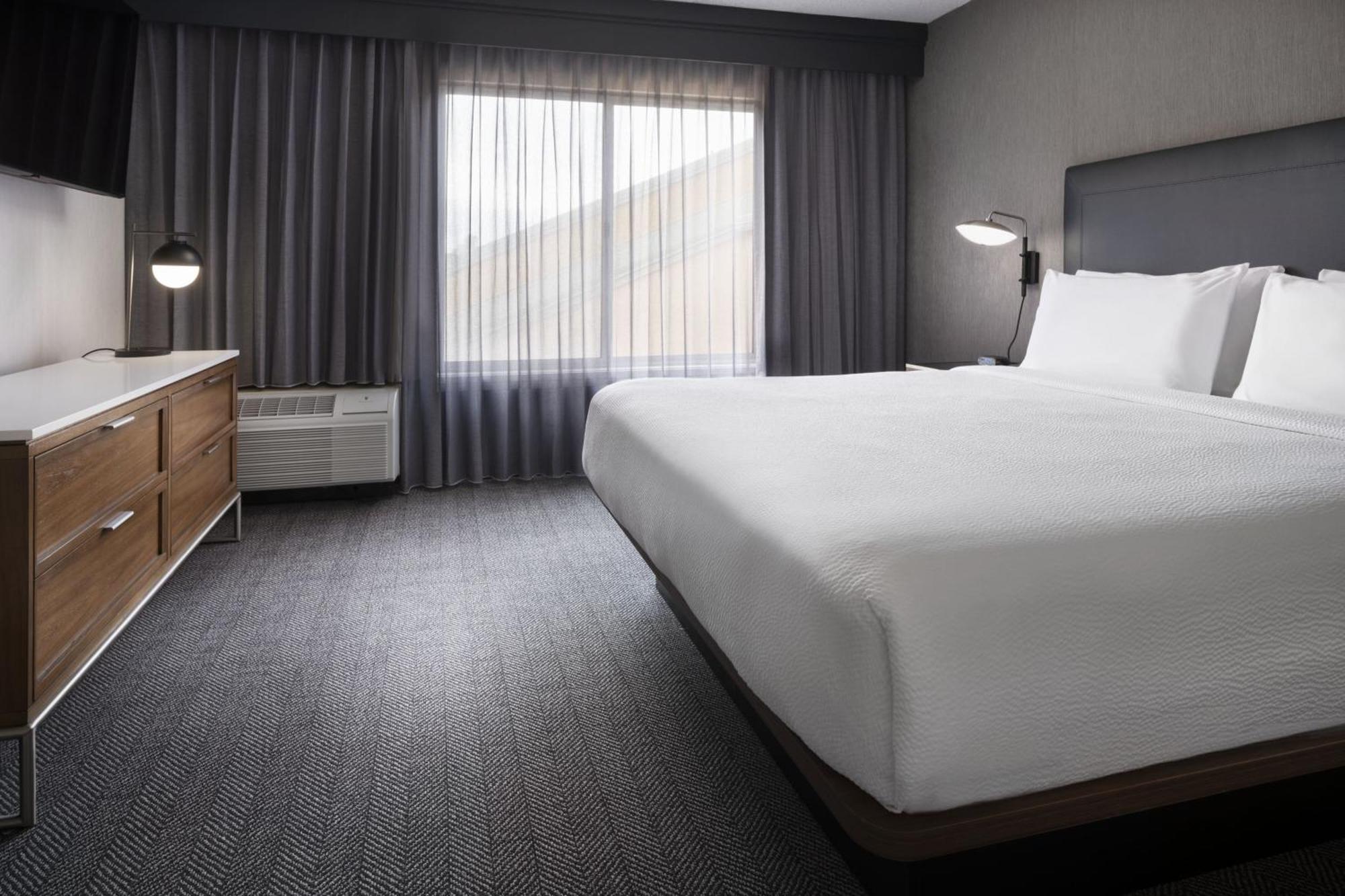 Newly Renovated Rooms, Suite, 1 King, Sofa bed