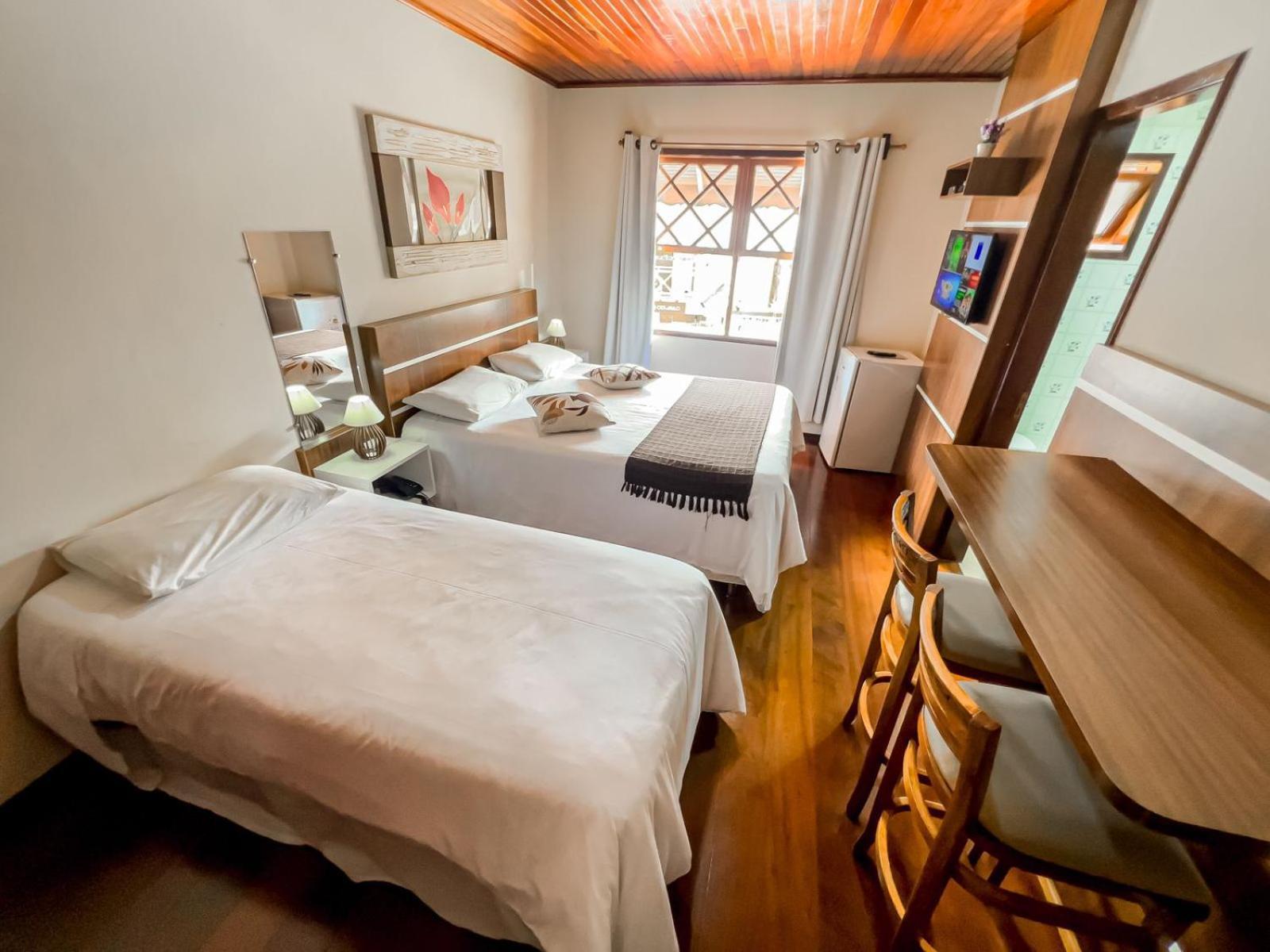 Quarto Duplo