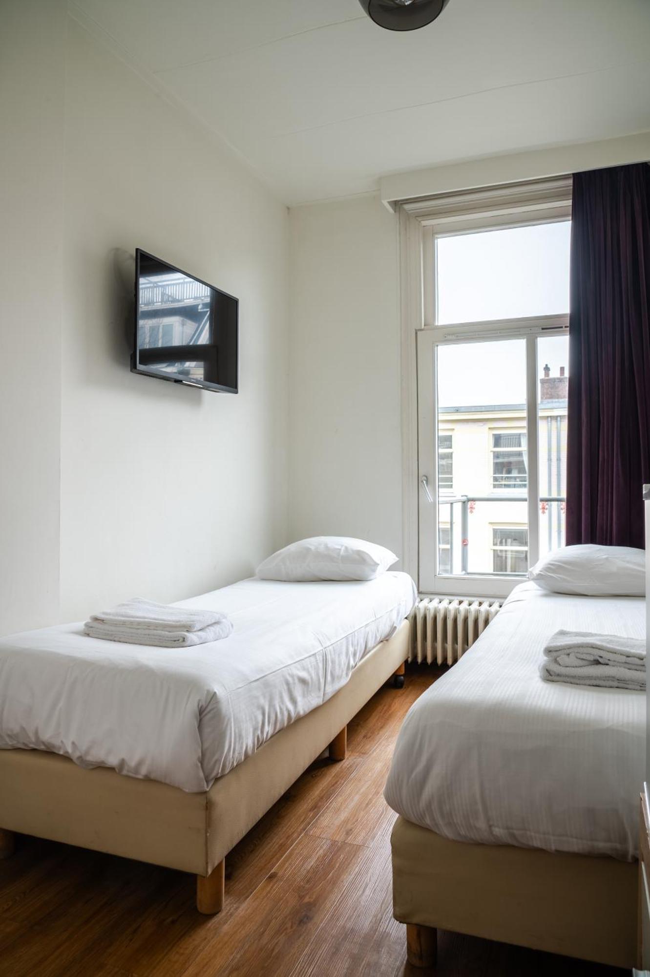Petite Chambre Lits Jumeaux