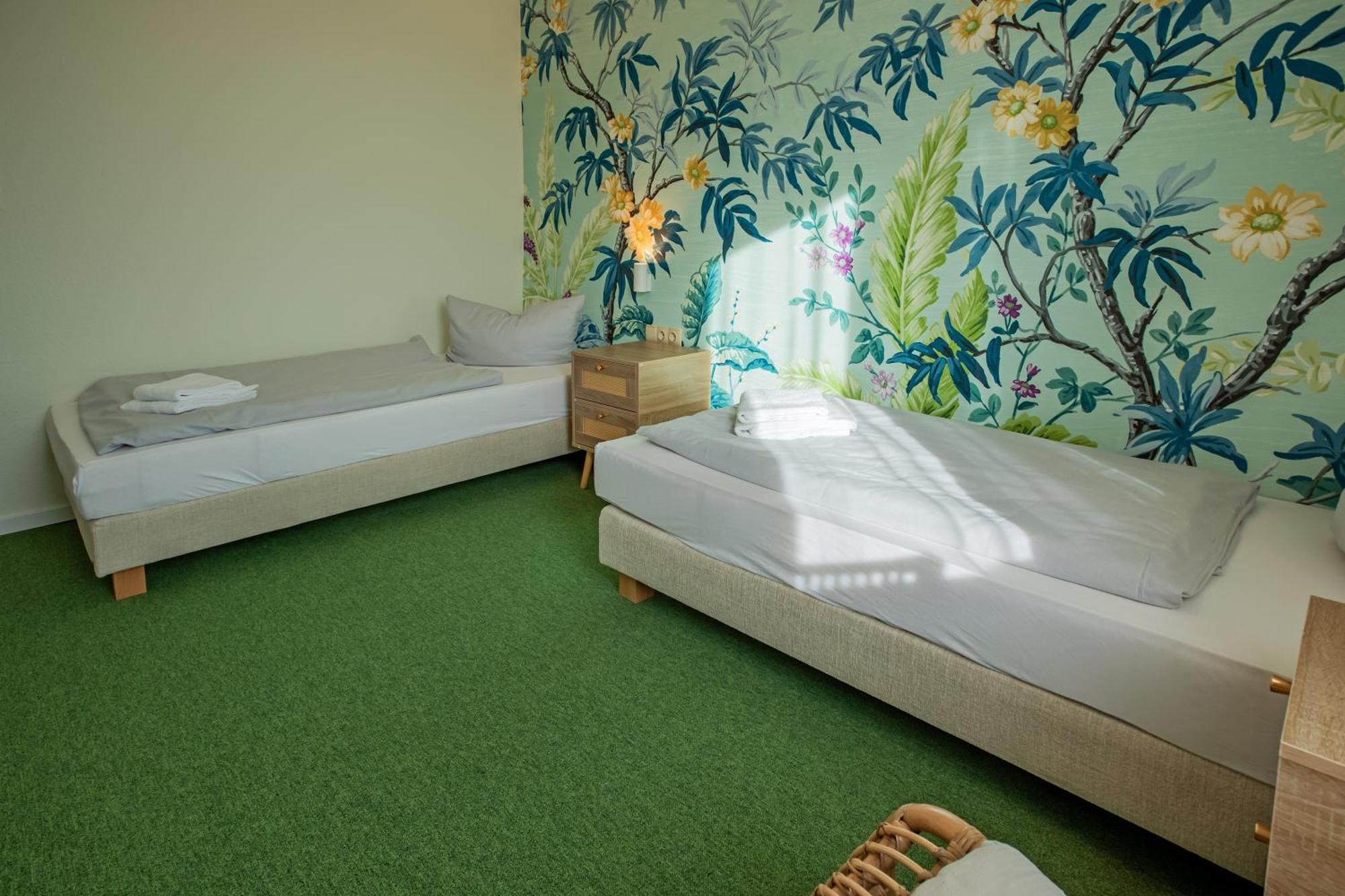 Kleines Zweibettzimmer