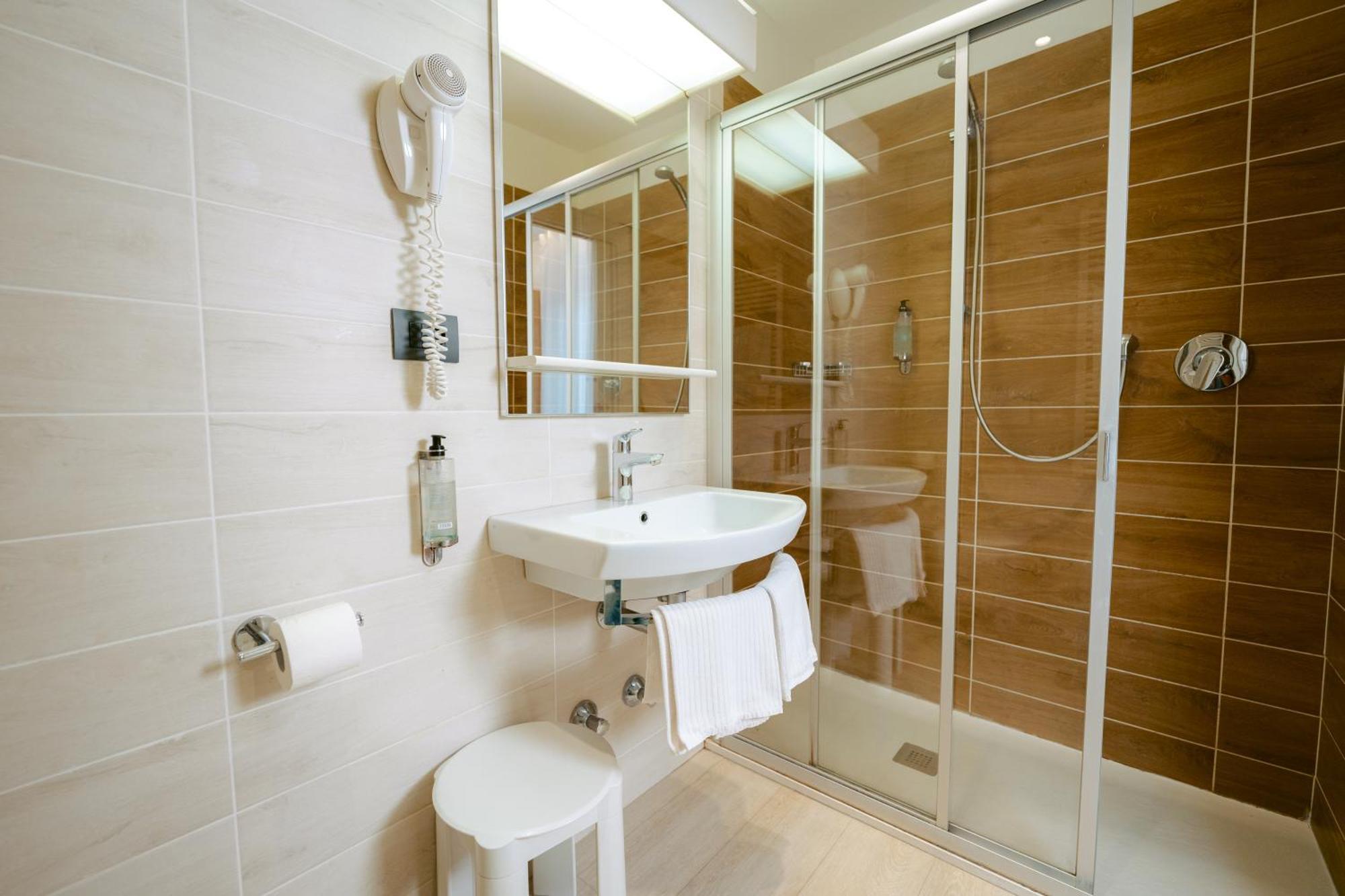 Superior Triple Room,1565552830:JPEG