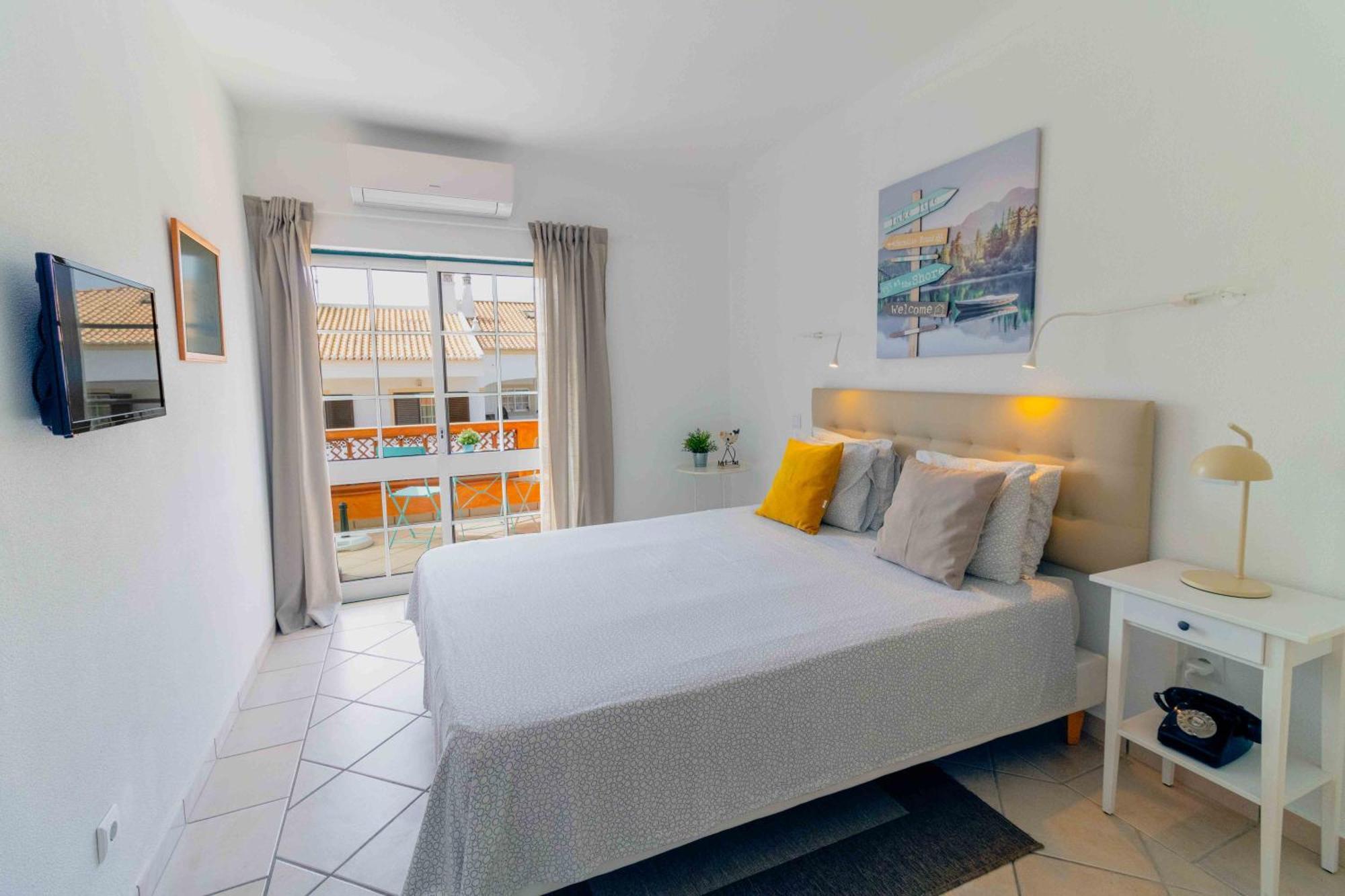 Double Room with Pool View