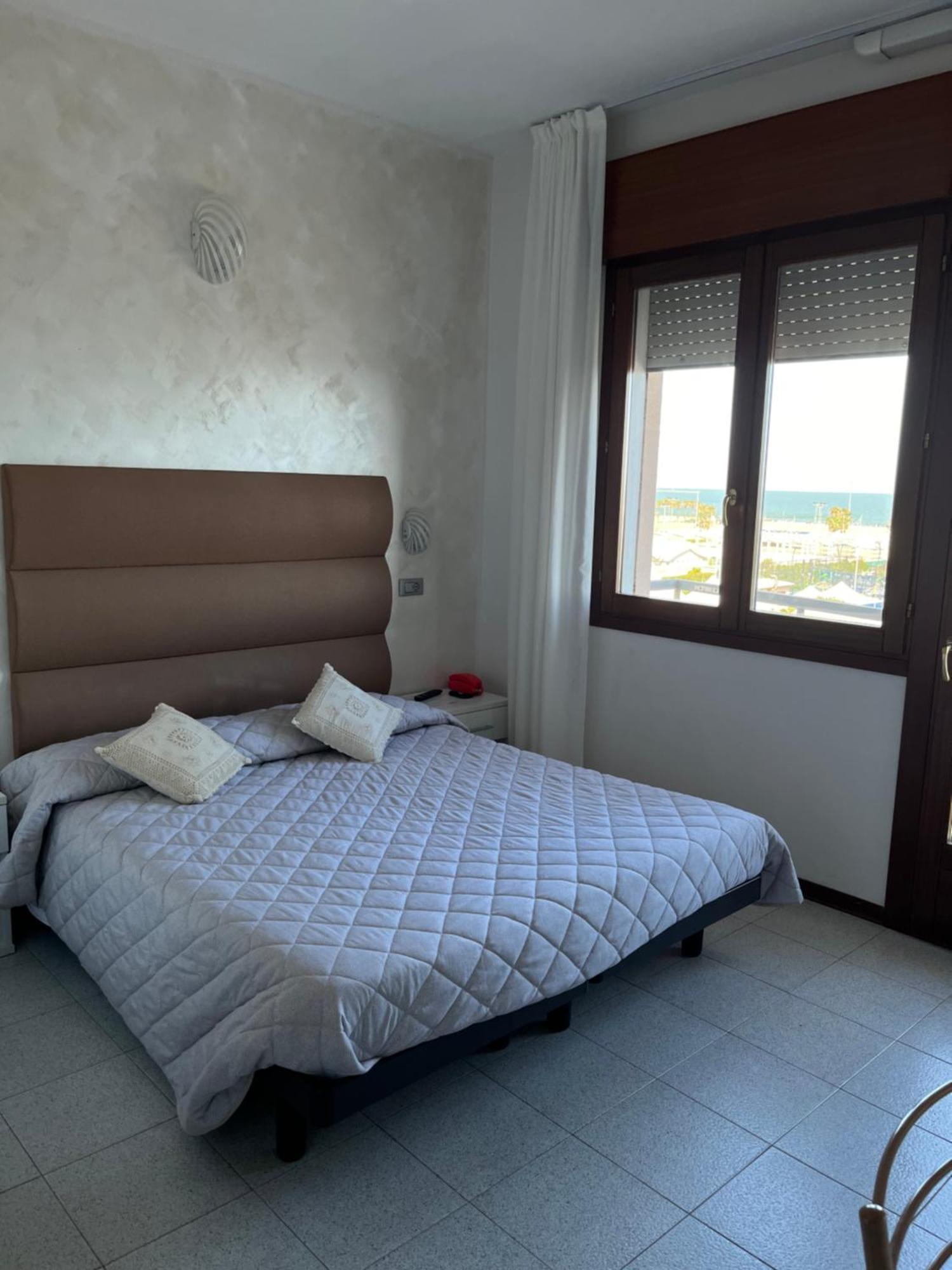 Camera Matrimoniale/Doppia con Letti Singoli con Vista Mare