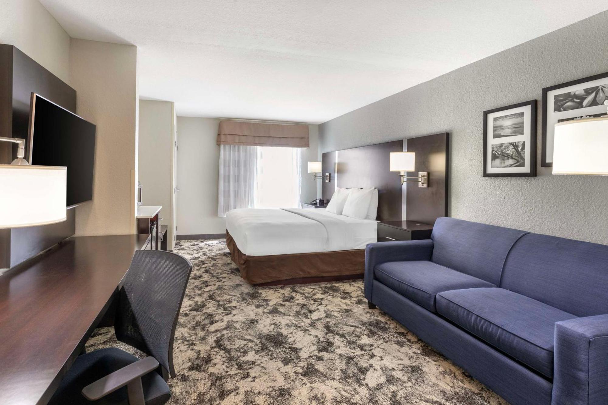 King Room with Sofa