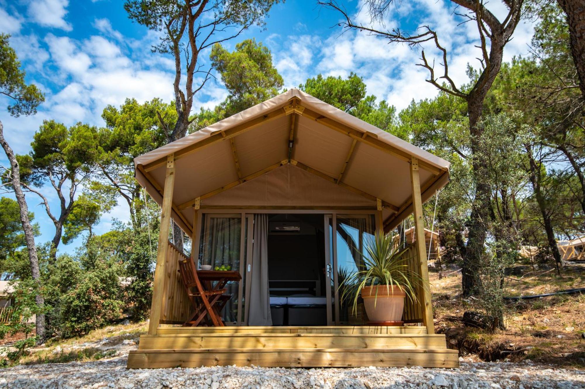 Tenda