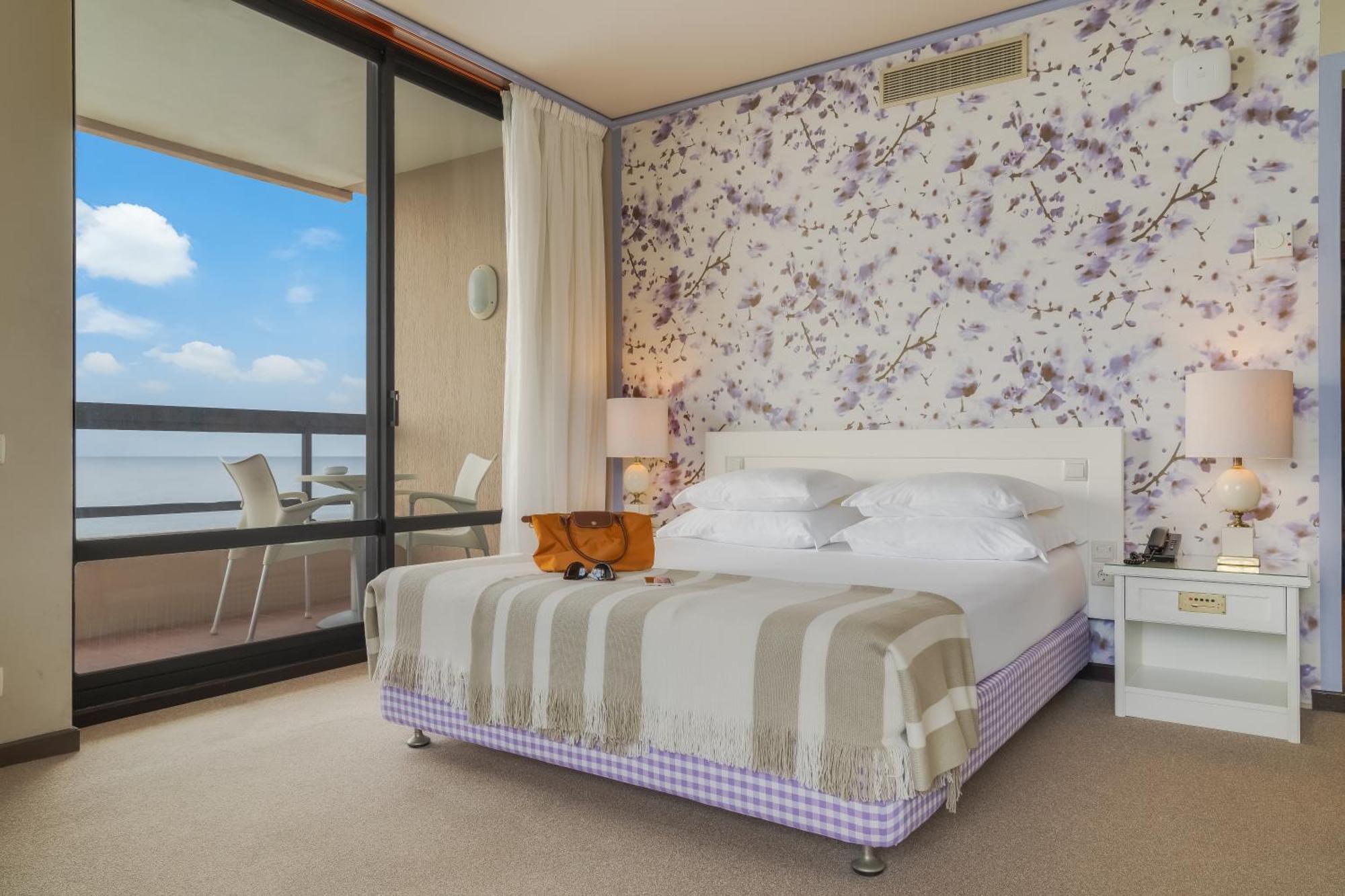 Quarto Duplo com Vista Mar