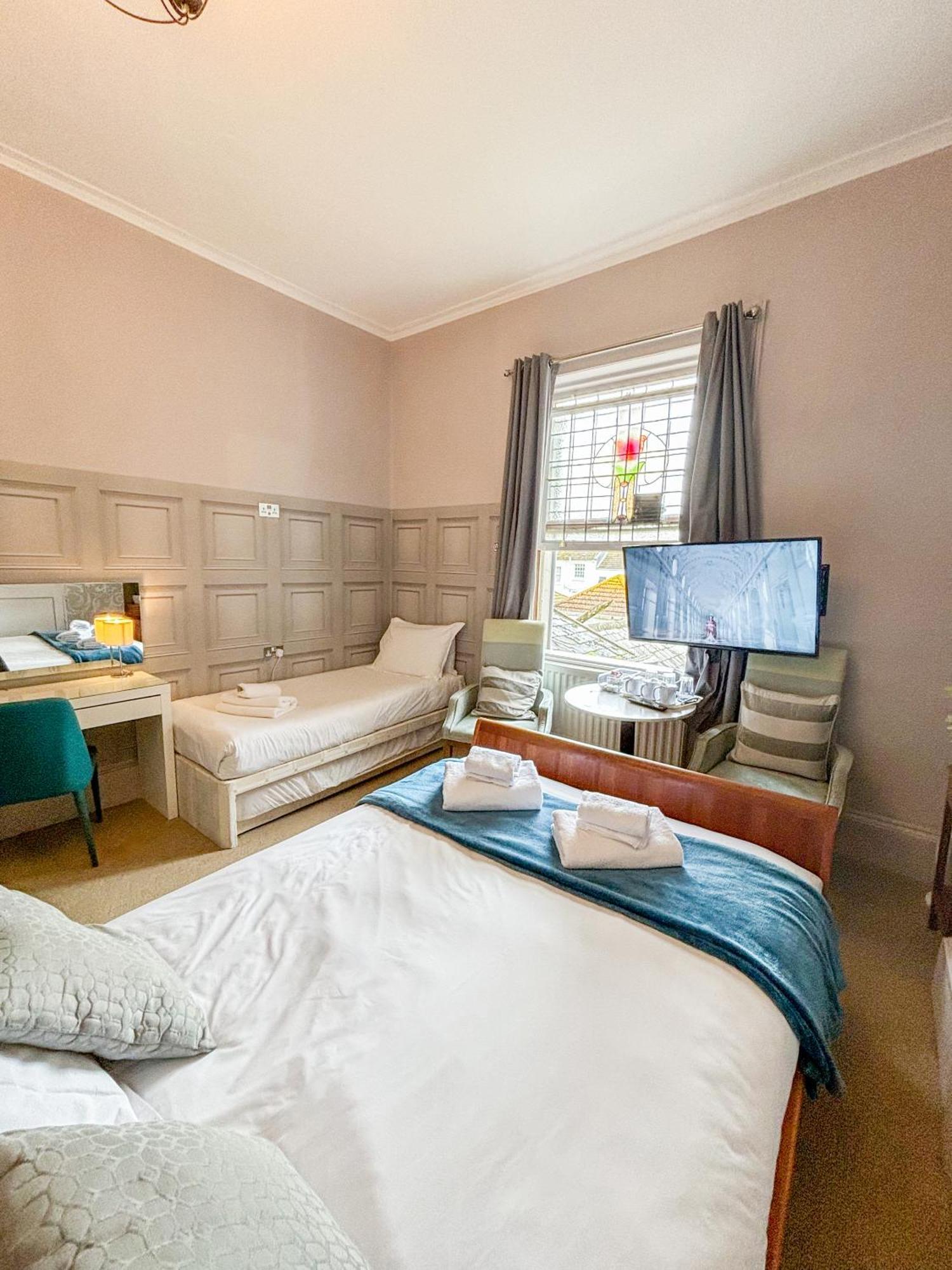 Kamer met Kingsize Bed