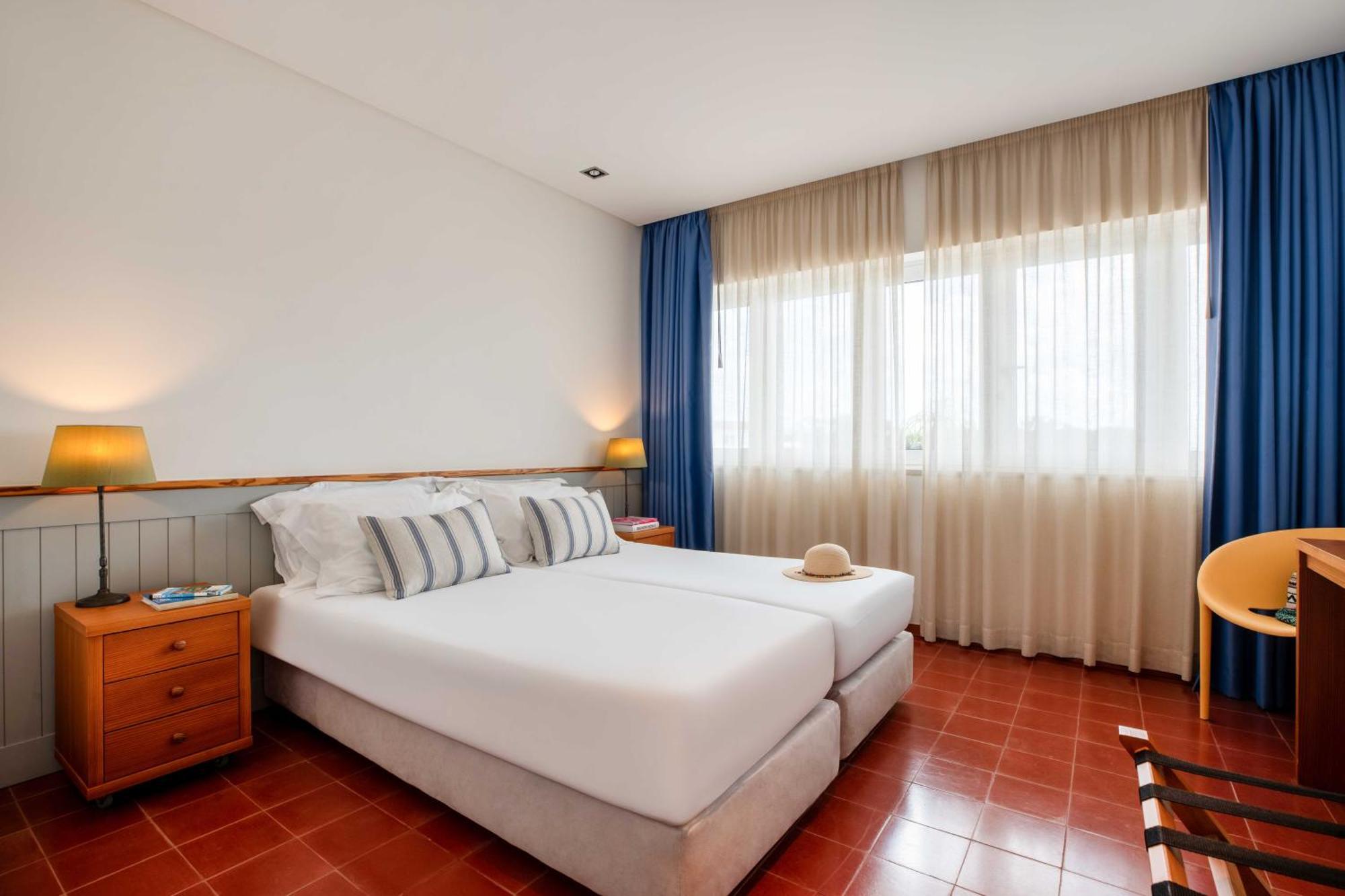 Apartamento de 3 dormitorios con balcón y vistas a la piscina