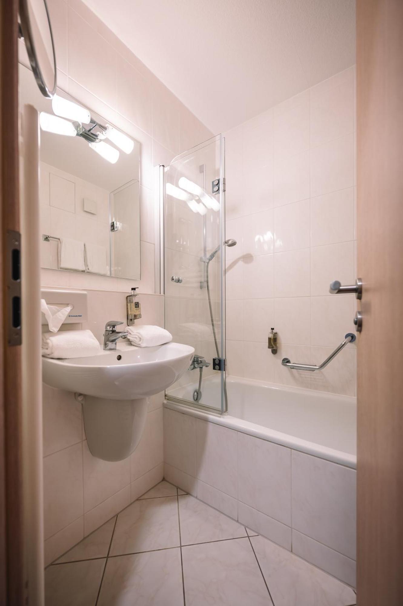 Junior Suite,1578386741:JPEG