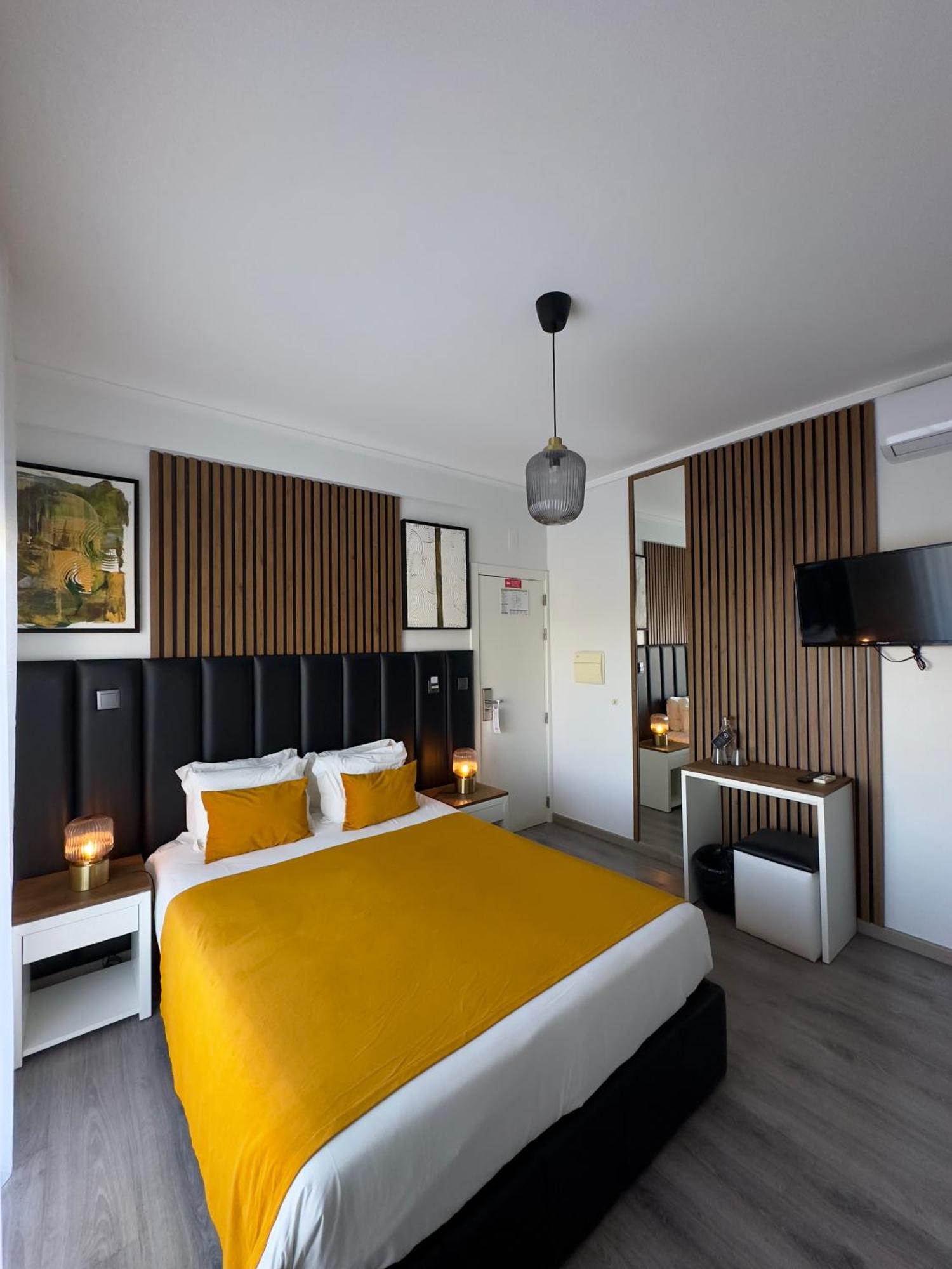 Quarto Duplo