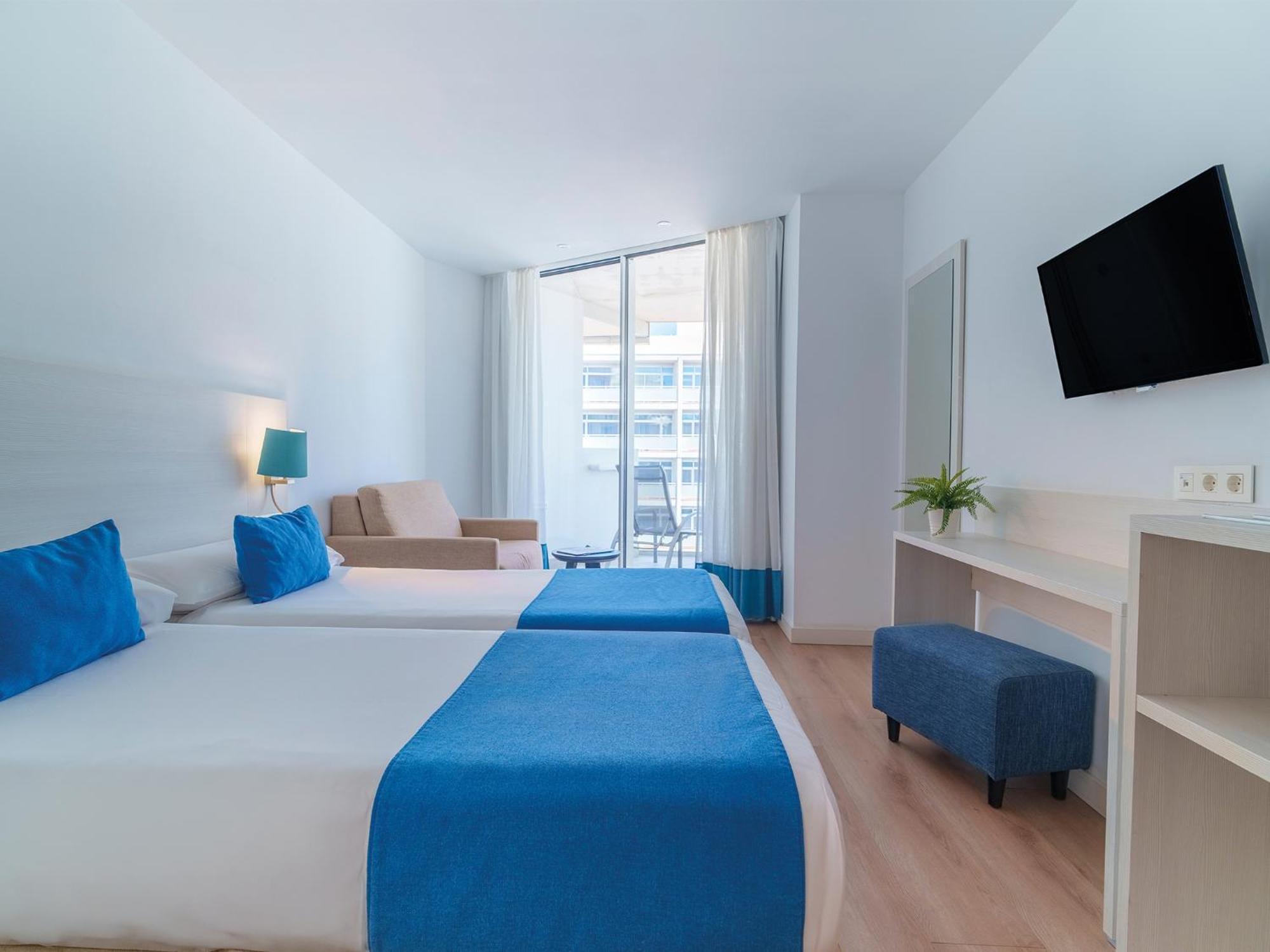 Chambre Double - Vue Latérale sur Mer