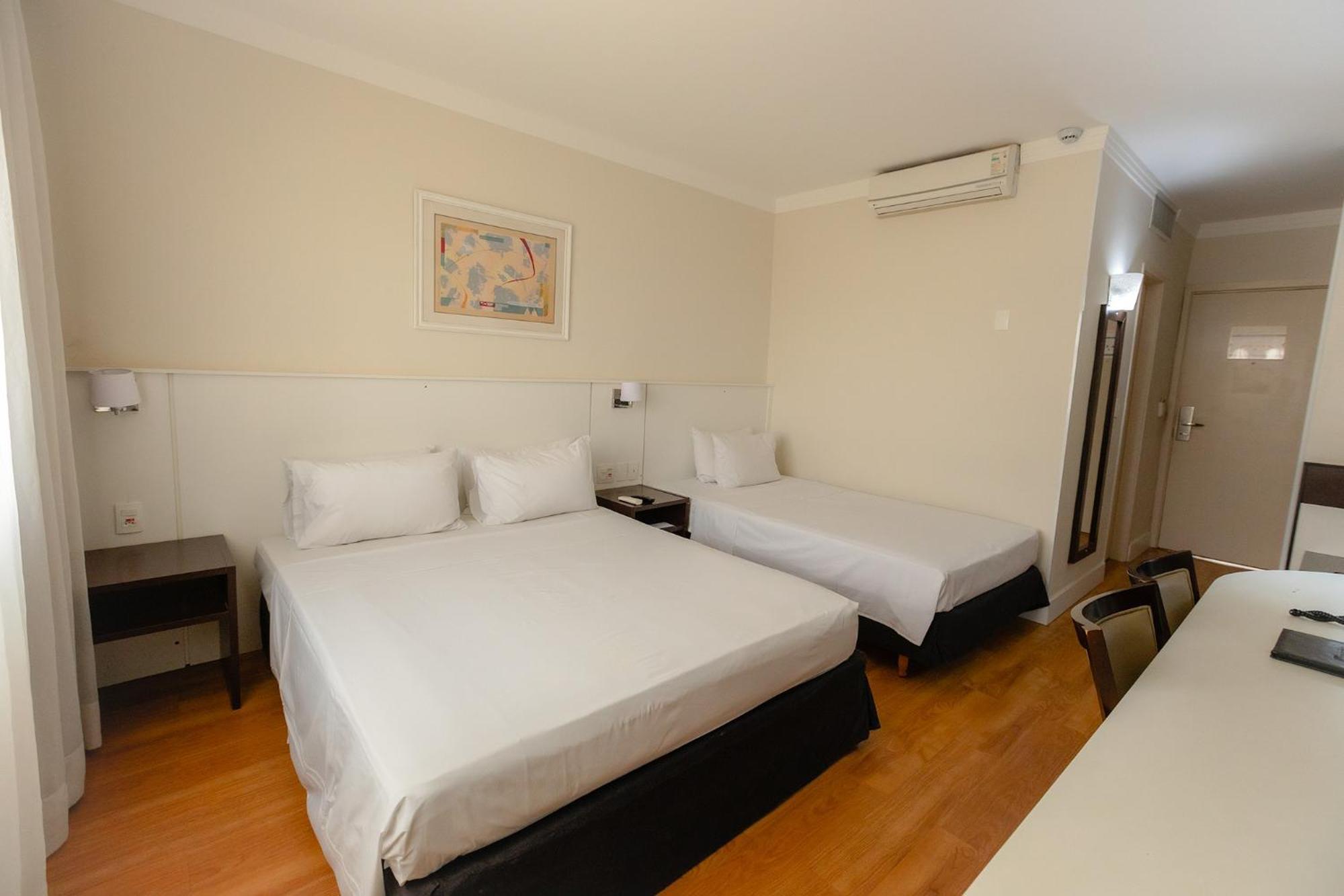 Quarto Superior com Cama Queen-size