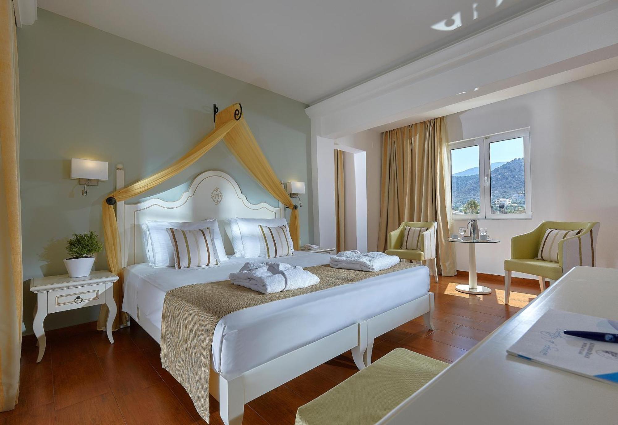 Premium Family Suite, 2 Rooms Garden View