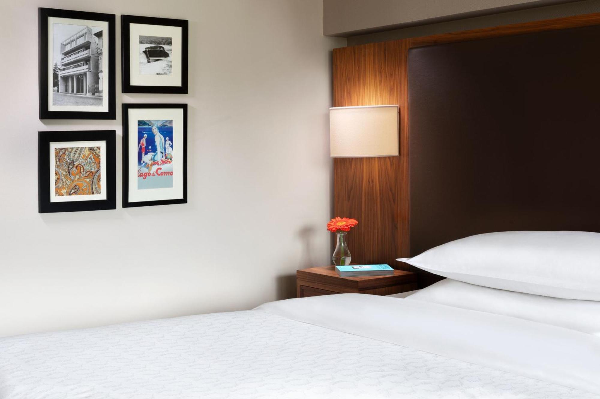 Deluxe King Room,1583065724:JPEG