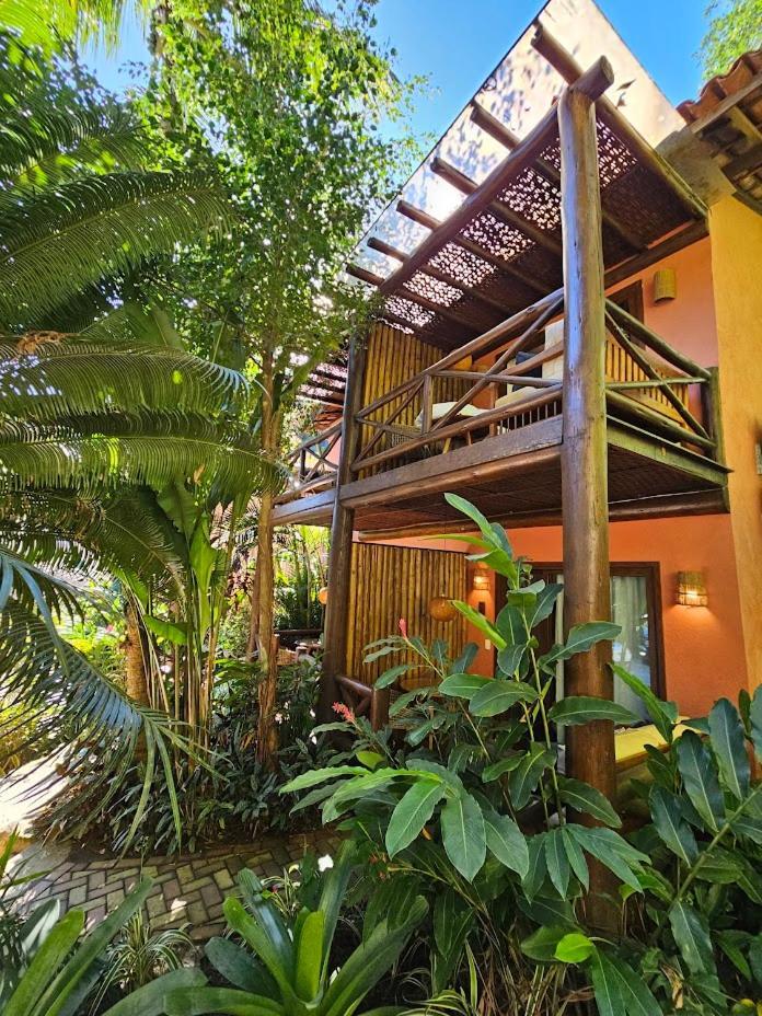 Quarto Queen com Vista para o Jardim