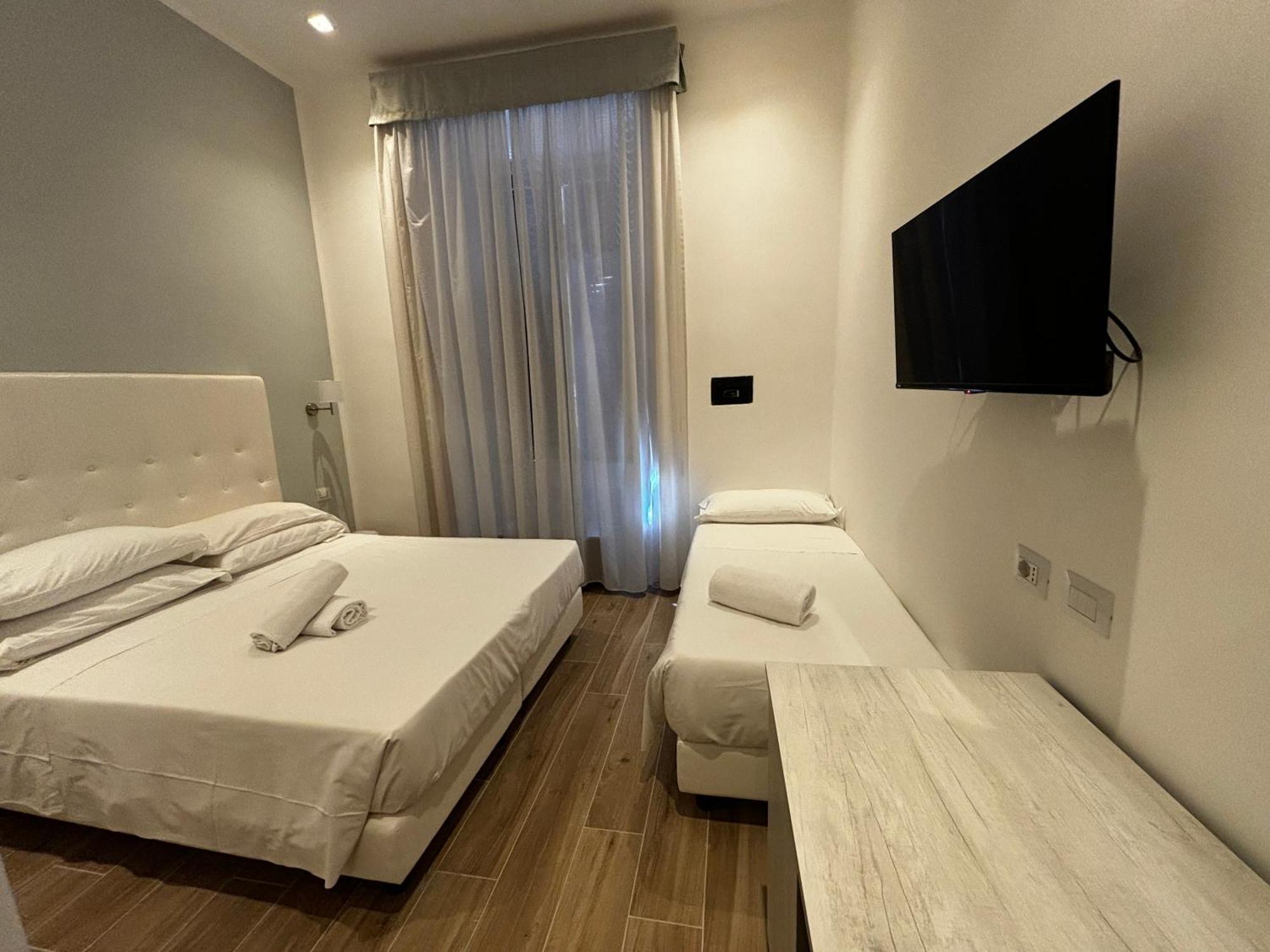 Deluxe Triple Room,1586102599:JPEG