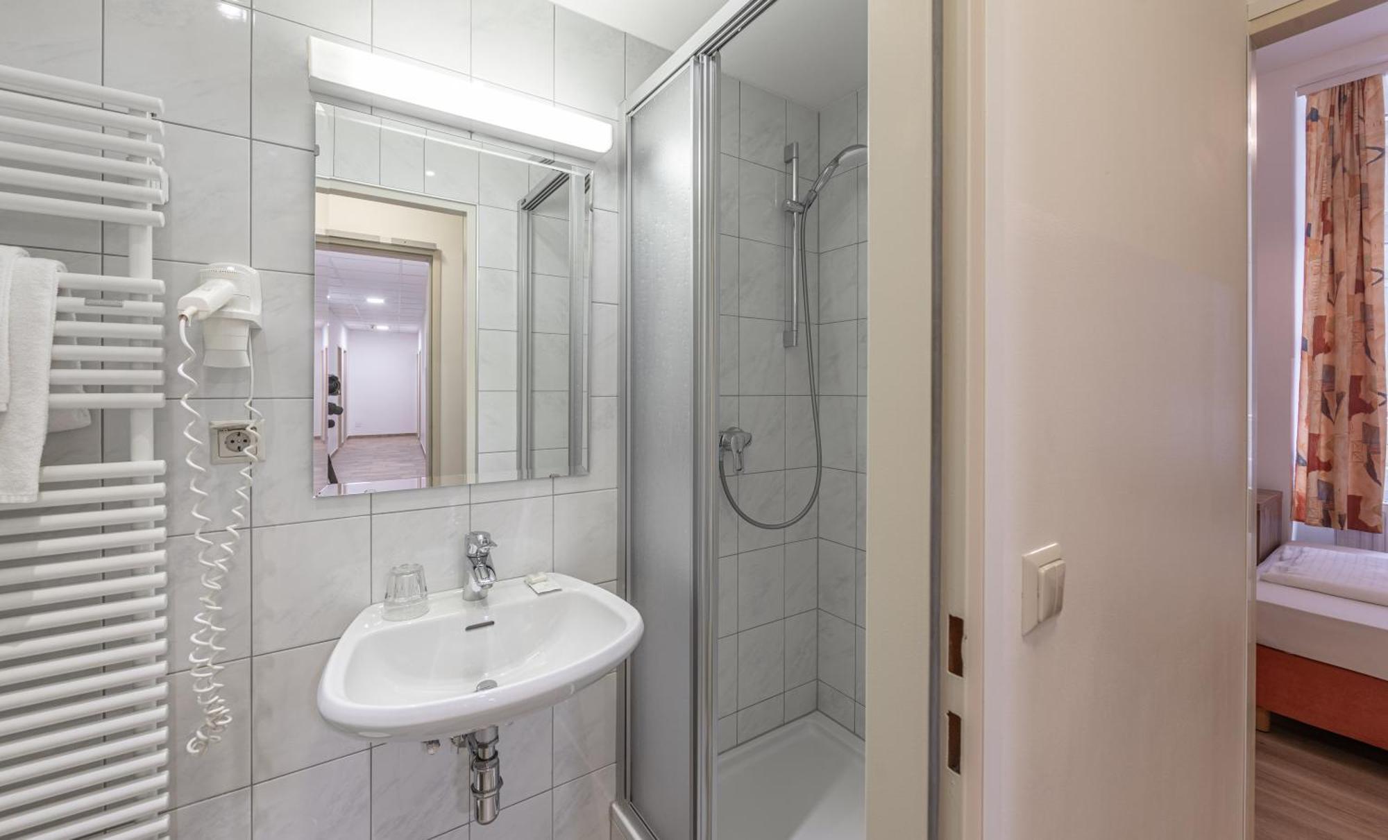 Camera Matrimoniale Economy