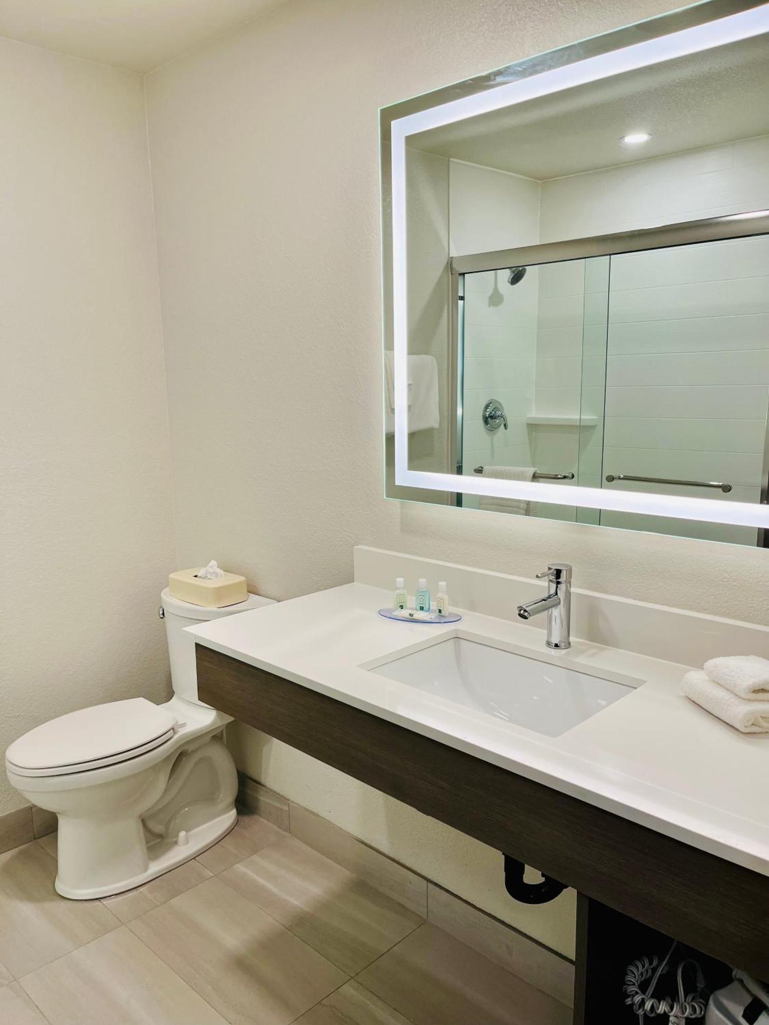 Double Room with Two Double Beds - Non-Smoking