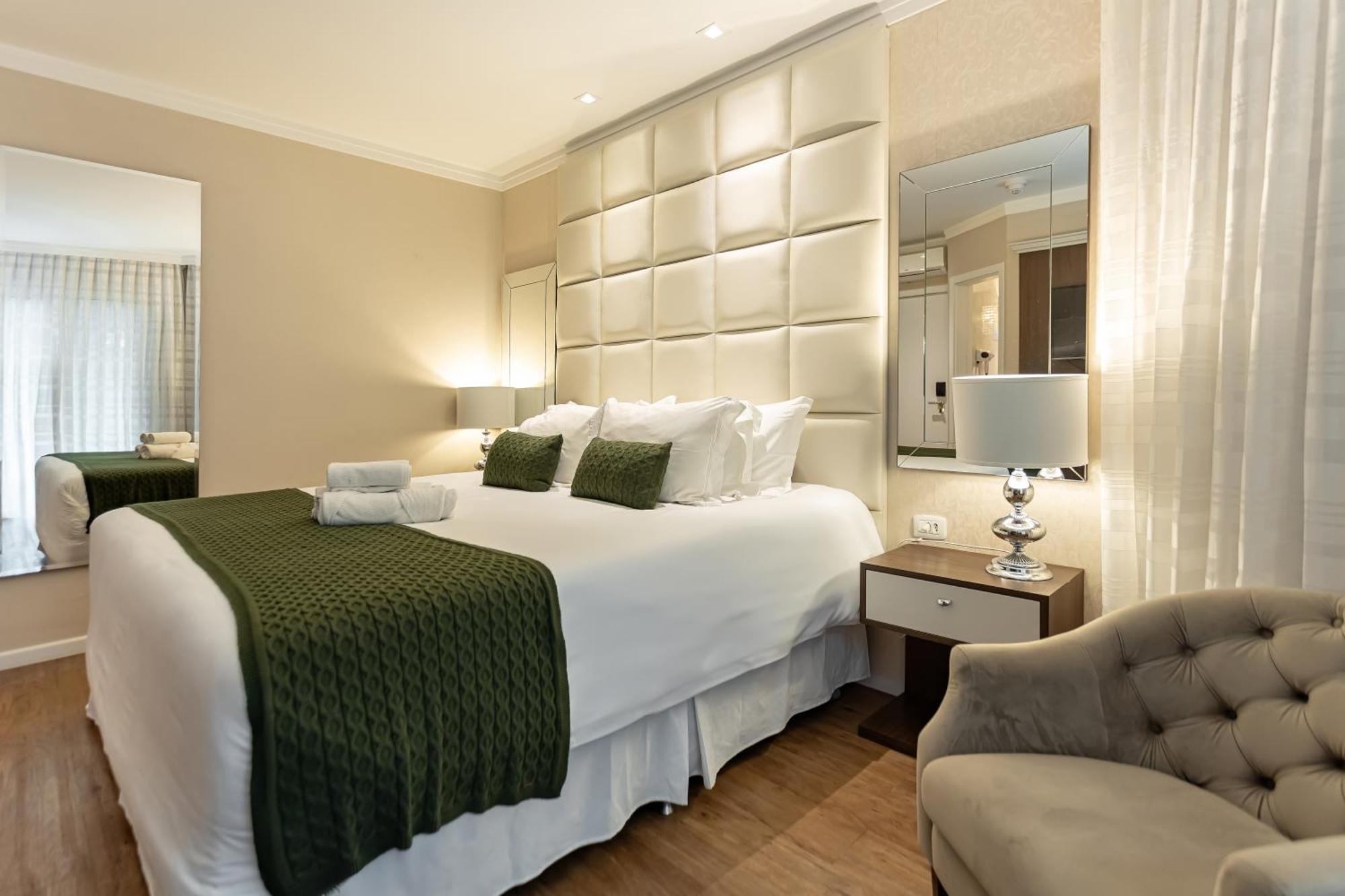 Quarto com Cama King-size e Varanda