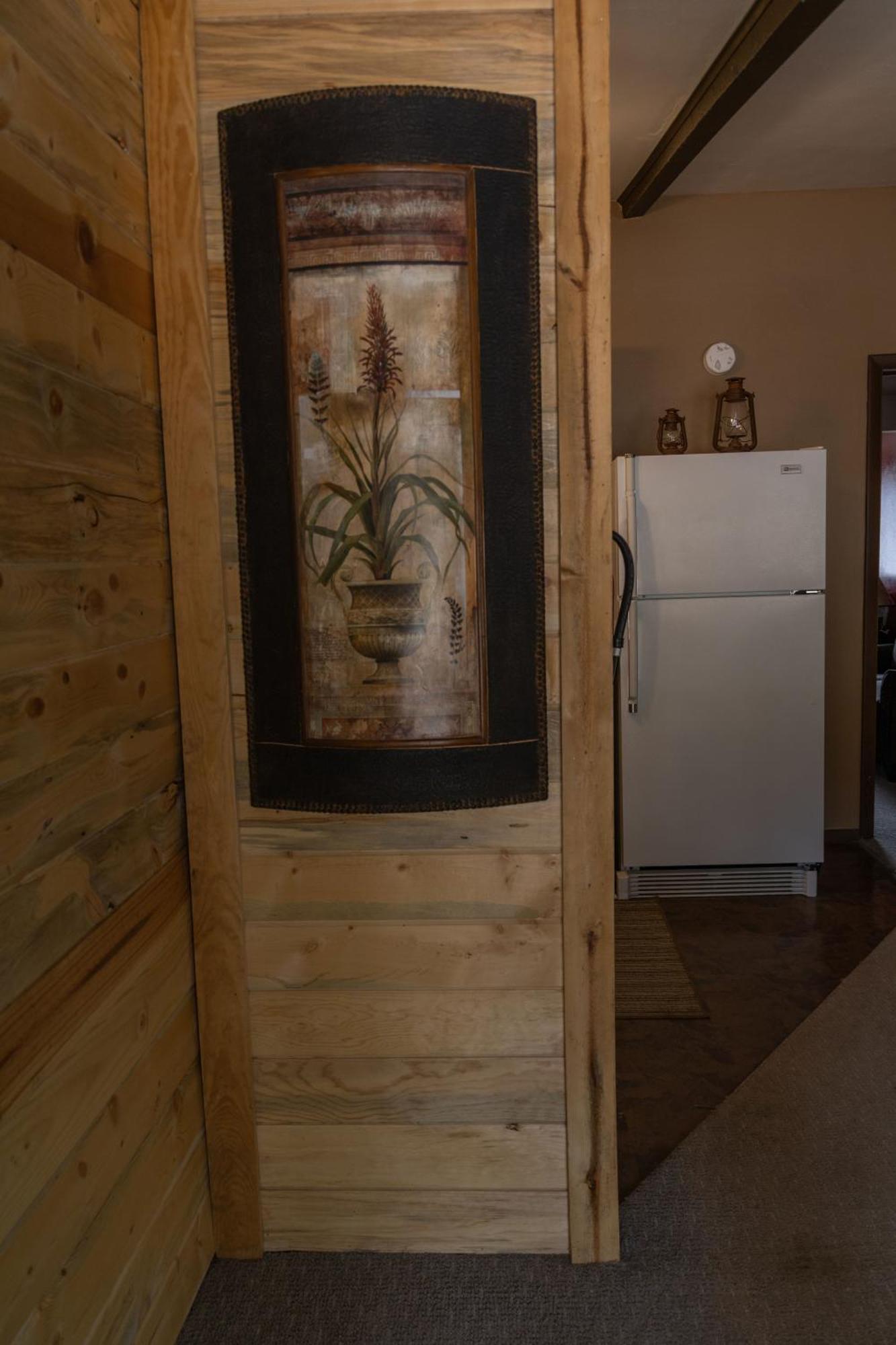 Studio Lake View,1589241636:JPEG