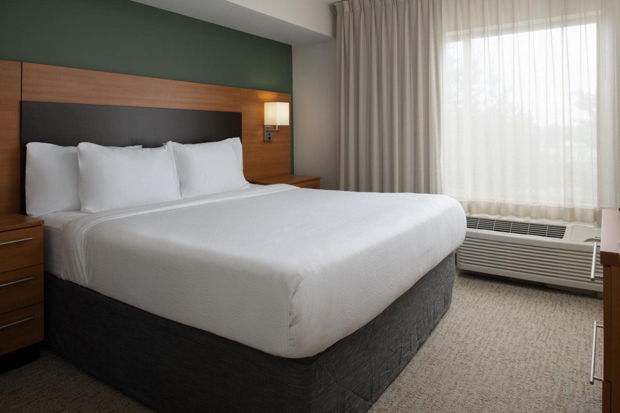 One-Bedroom Suite