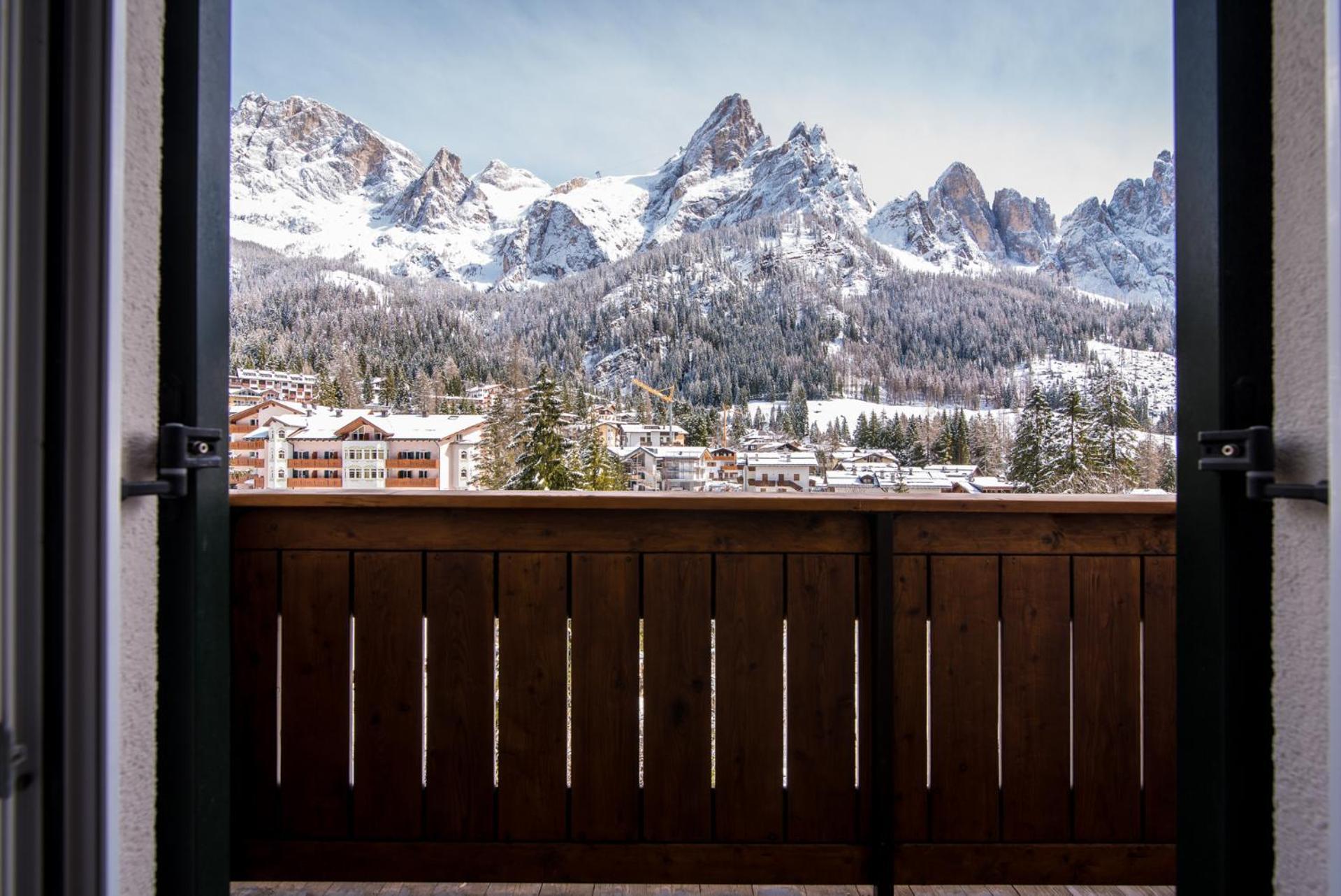 Double Room Mountain View Balcony,1588170314:JPEG