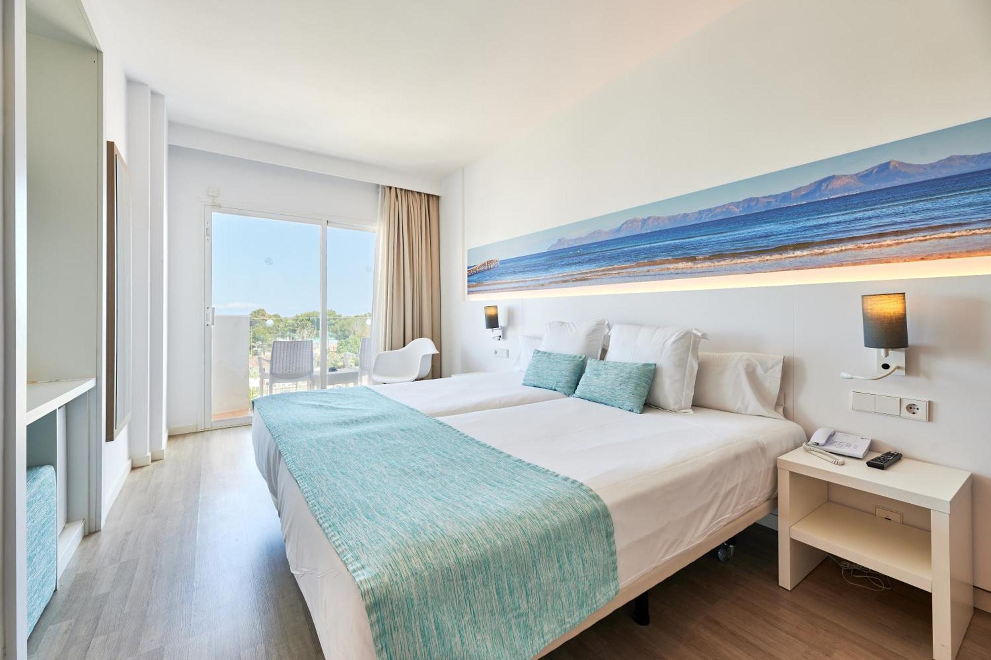 Double Room with Sea View,1593656673:JPEG