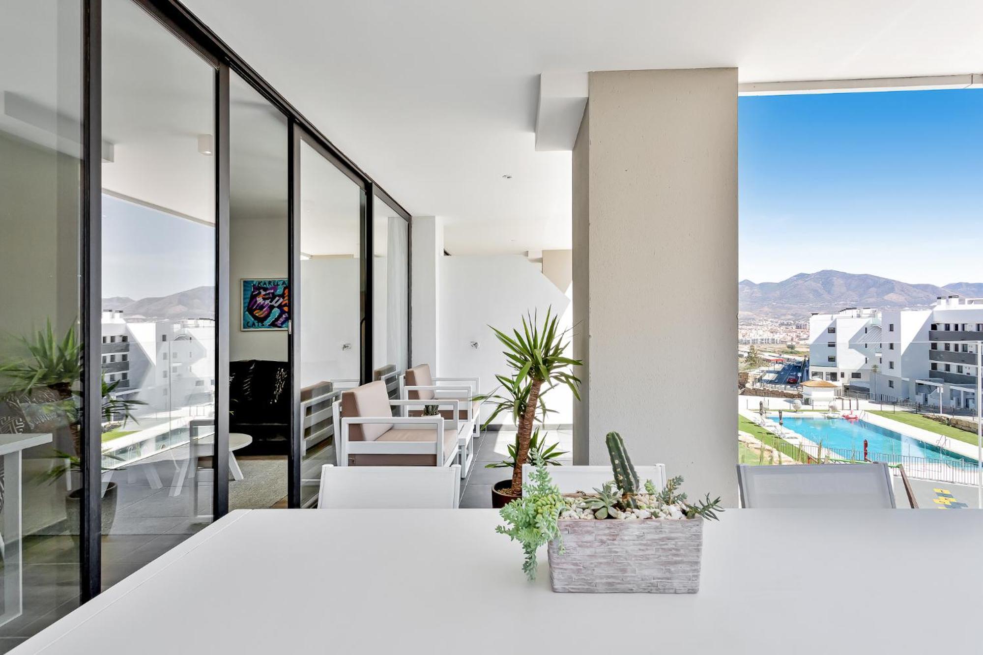Apartamento con vistas a la piscina