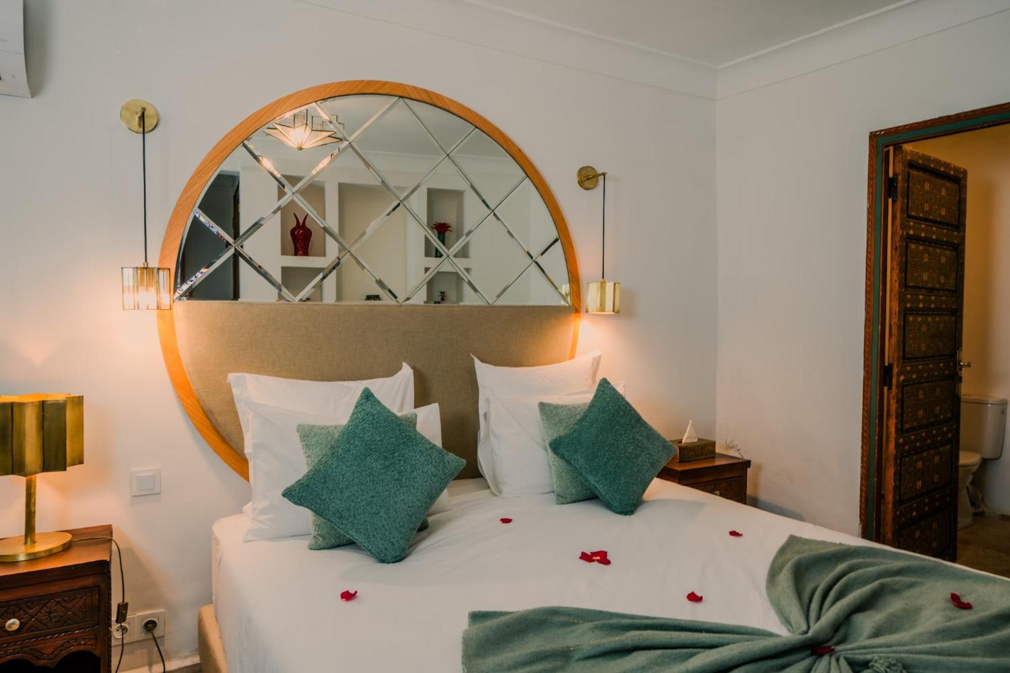 Double or Twin Room with Private Bathroom,1594680771:JPEG