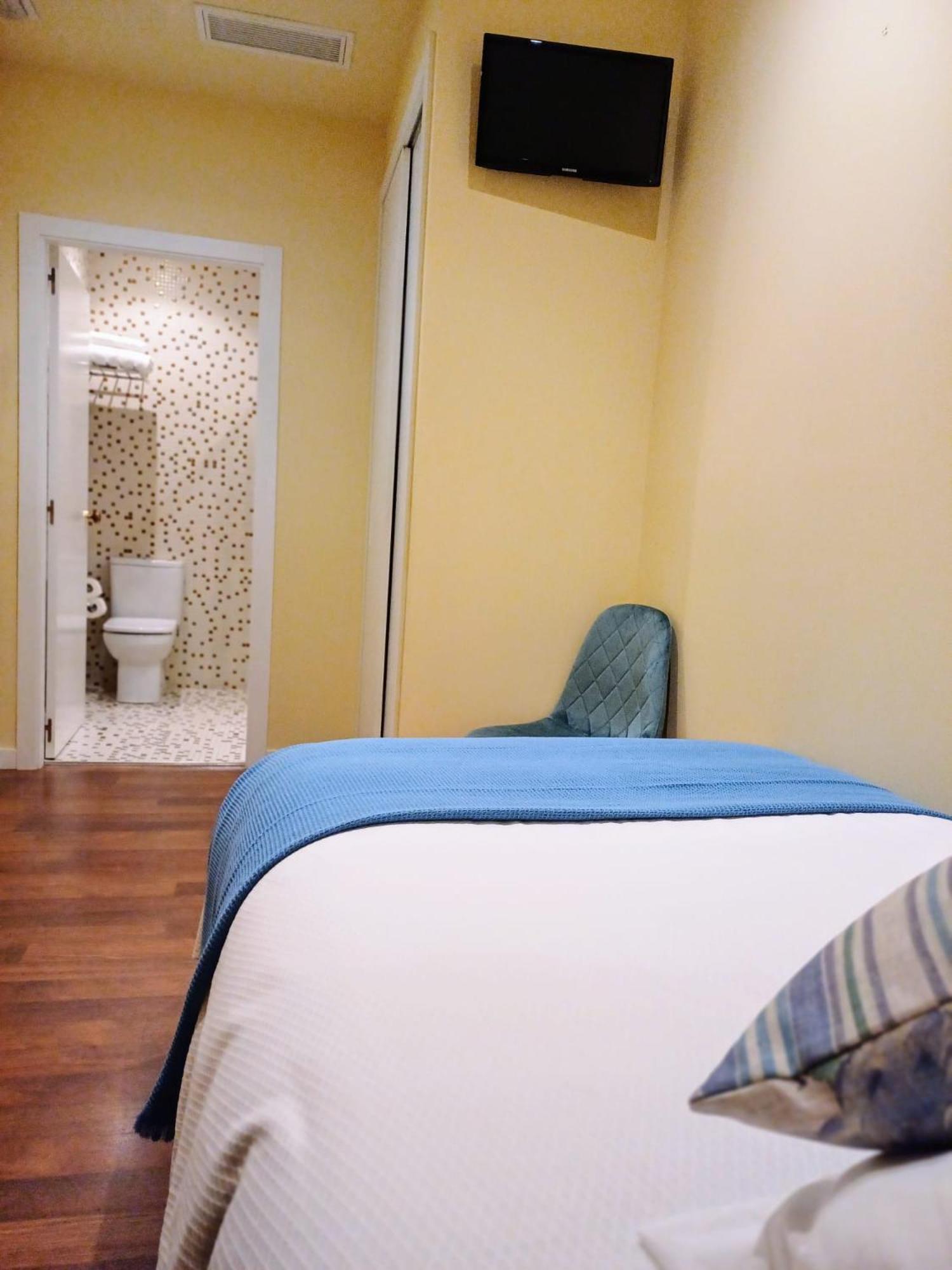 Single Room,1594694202:JPEG