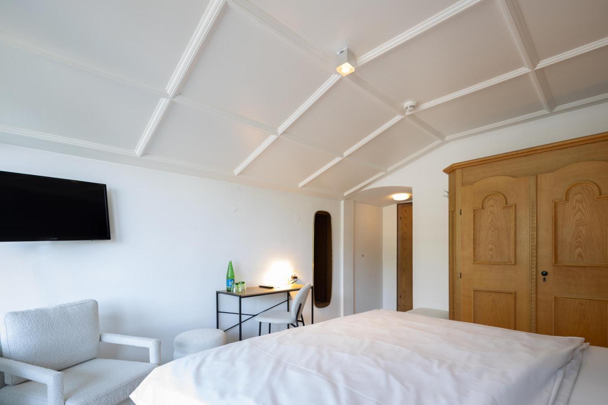 Double Room Balcony,1595402700:JPEG